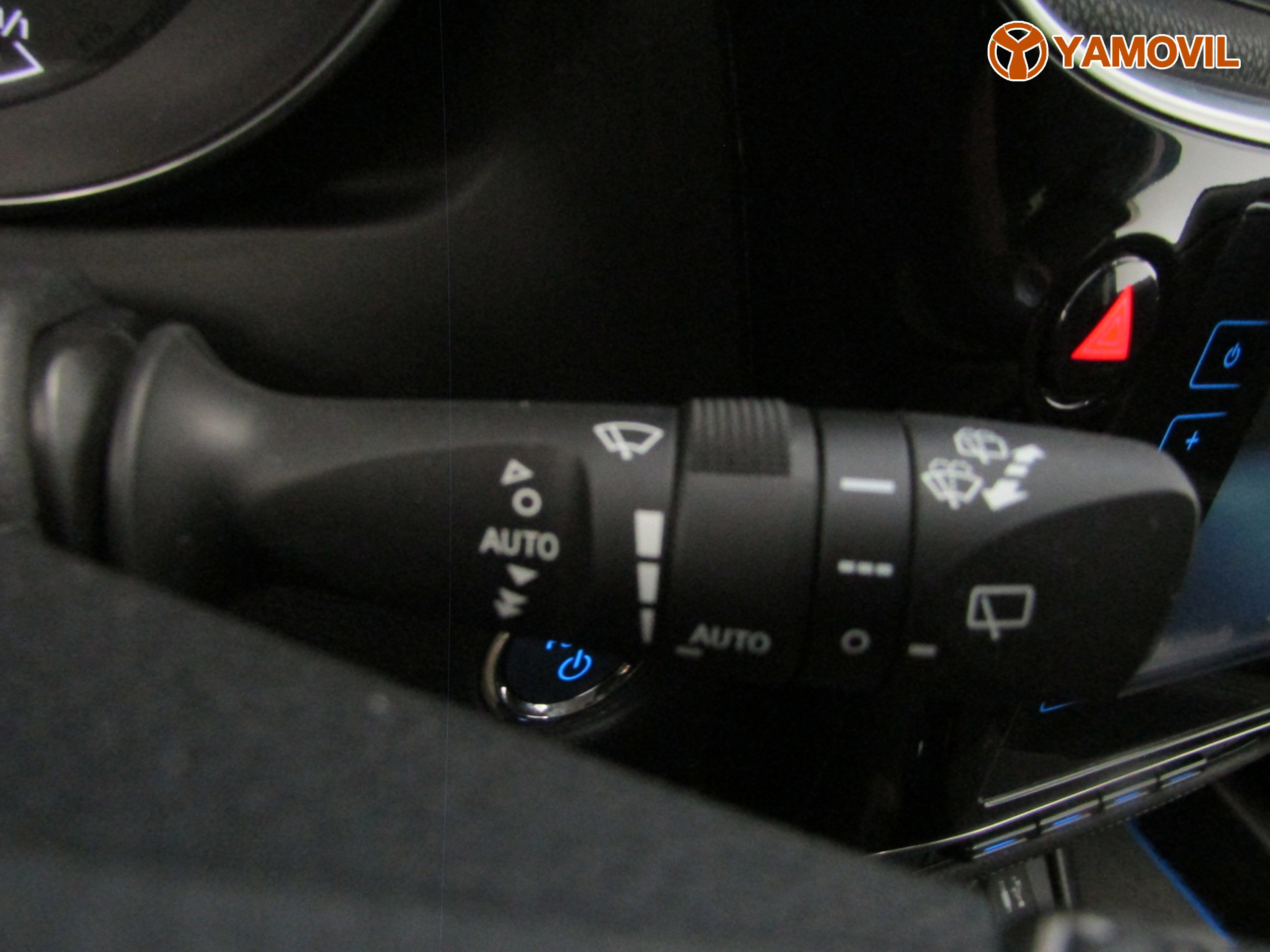 Toyota Auris ADVANCE 1.8 HYBRID - Foto 35