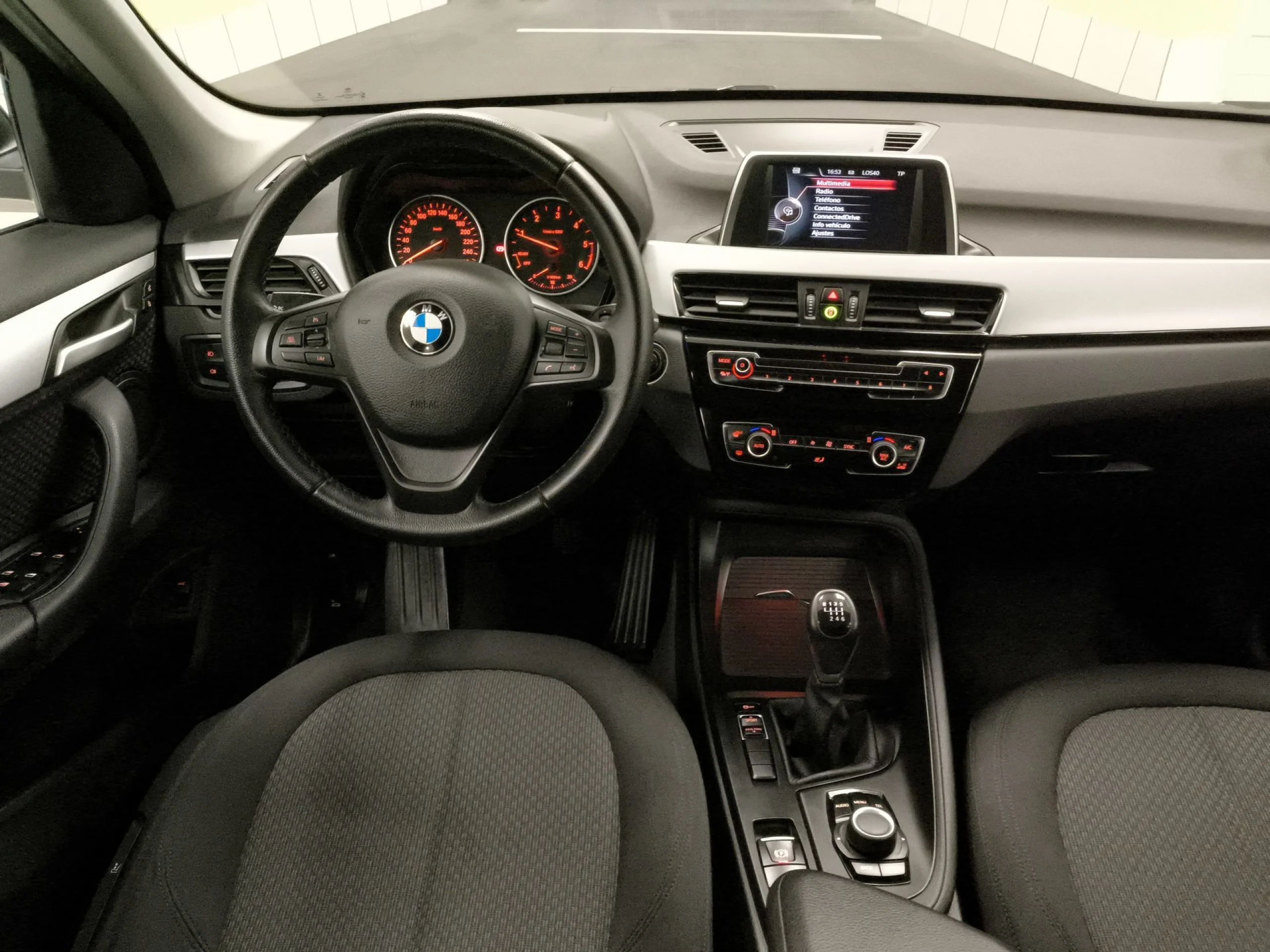 BMW X1 sDrive18d 110 kW (150 CV) - Foto 16