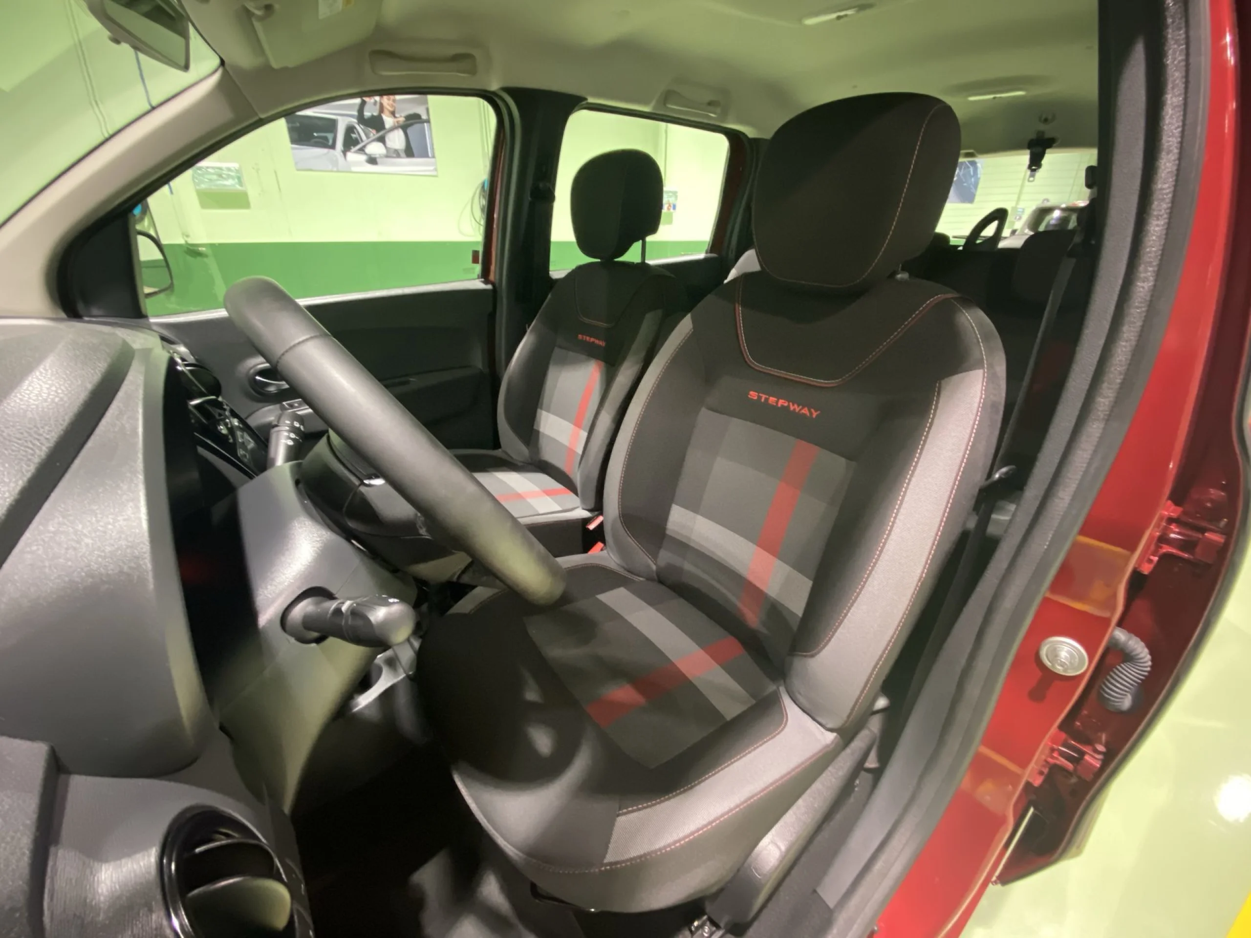 Dacia Lodgy Stepway Comfort TCe 96 kW (130 CV) GPF - Foto 8
