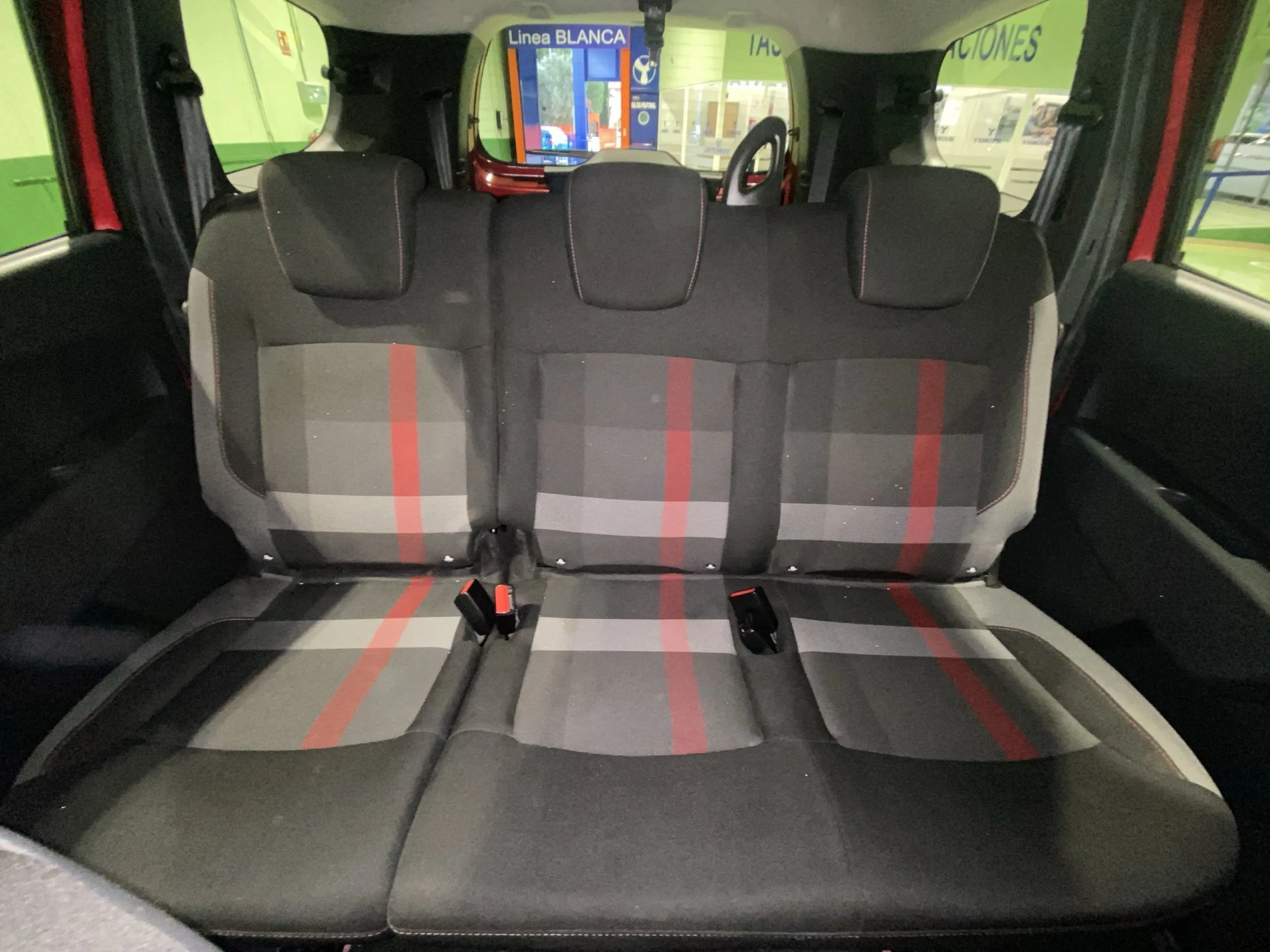 Dacia Lodgy Stepway Comfort TCe 96 kW (130 CV) GPF - Foto 18
