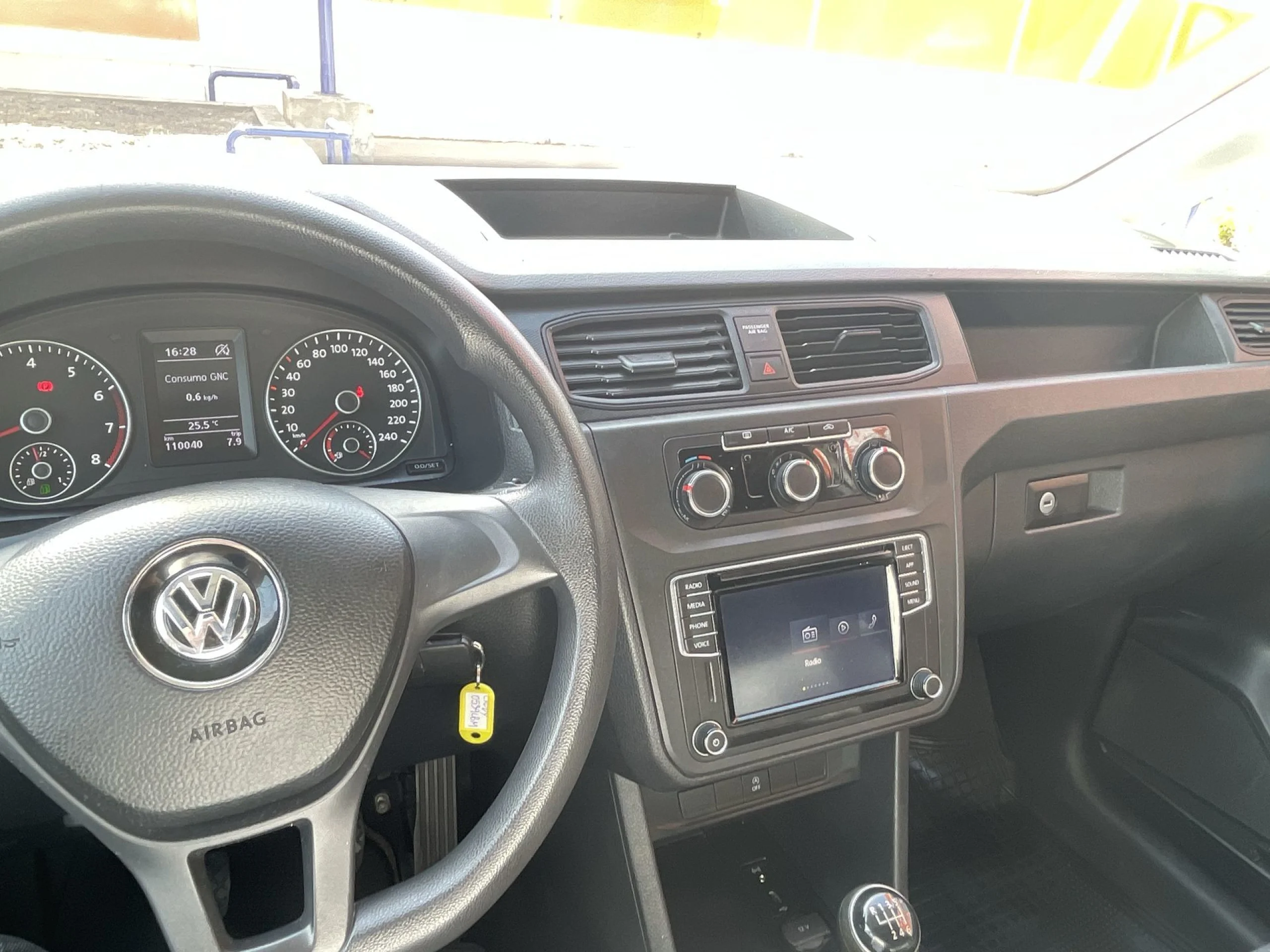 Volkswagen Caddy Profesional Furgon 1.4 TGI BM 81 kW (110 CV) - Foto 15
