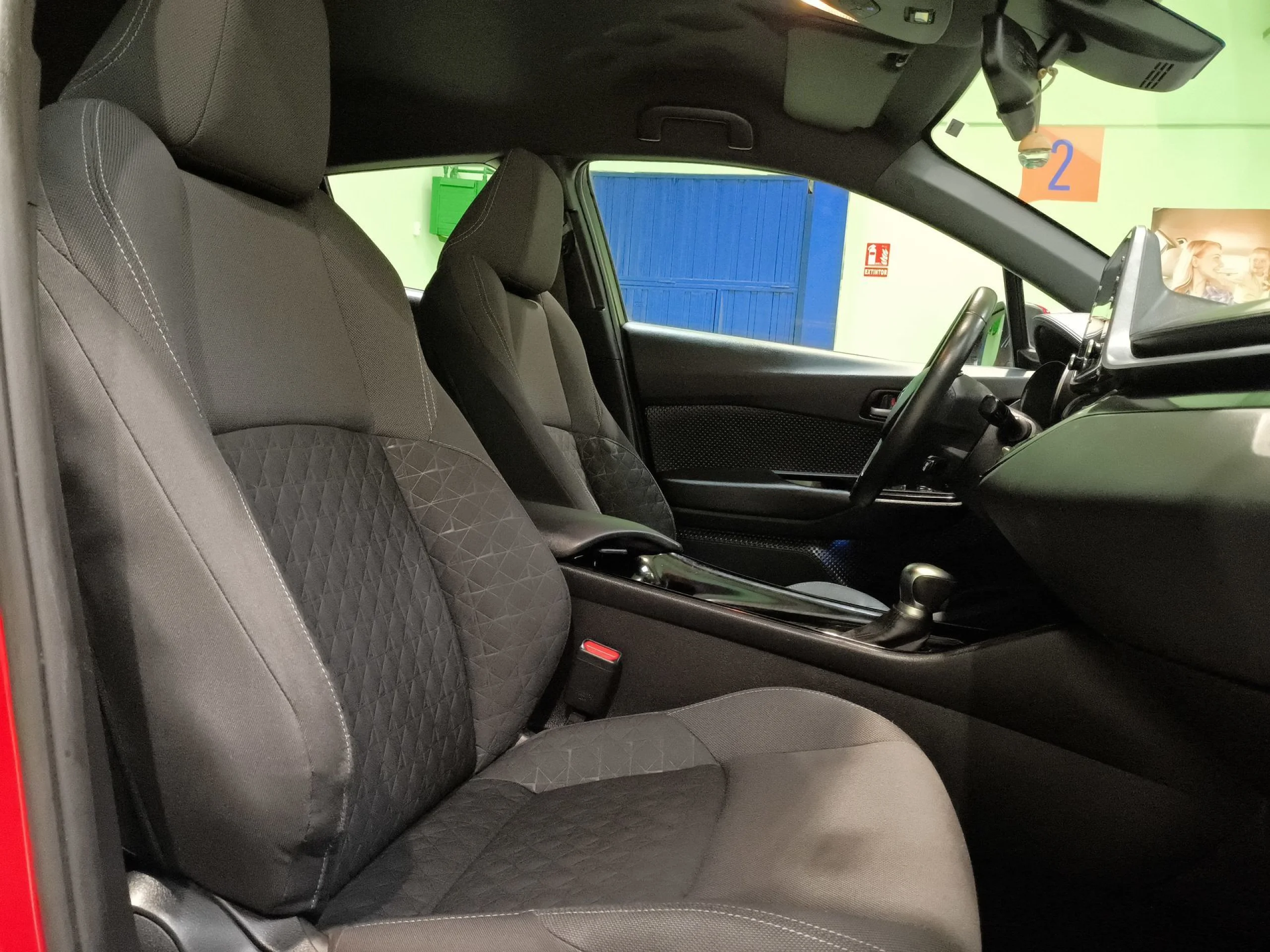 Toyota C-HR 1.8 125H Advance 90 kW (122 CV) - Foto 27