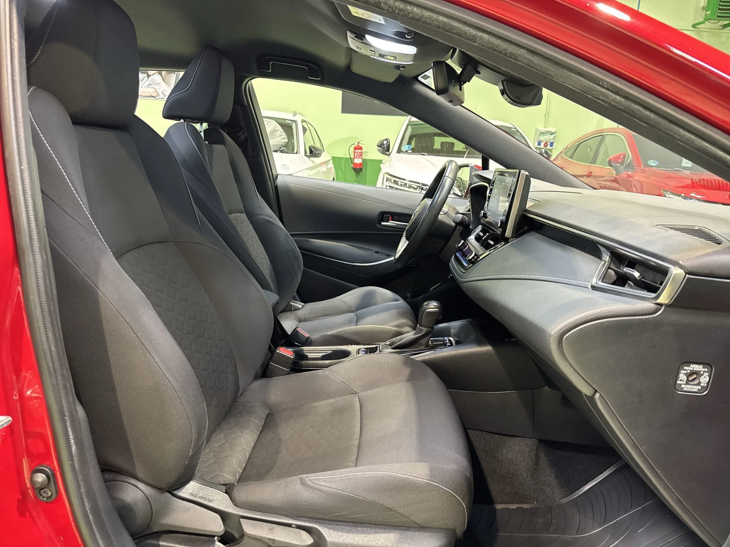 Toyota Corolla 1.8 125 Híbrido Active Tech E-CVT 90 kW (122 CV) - Foto 22