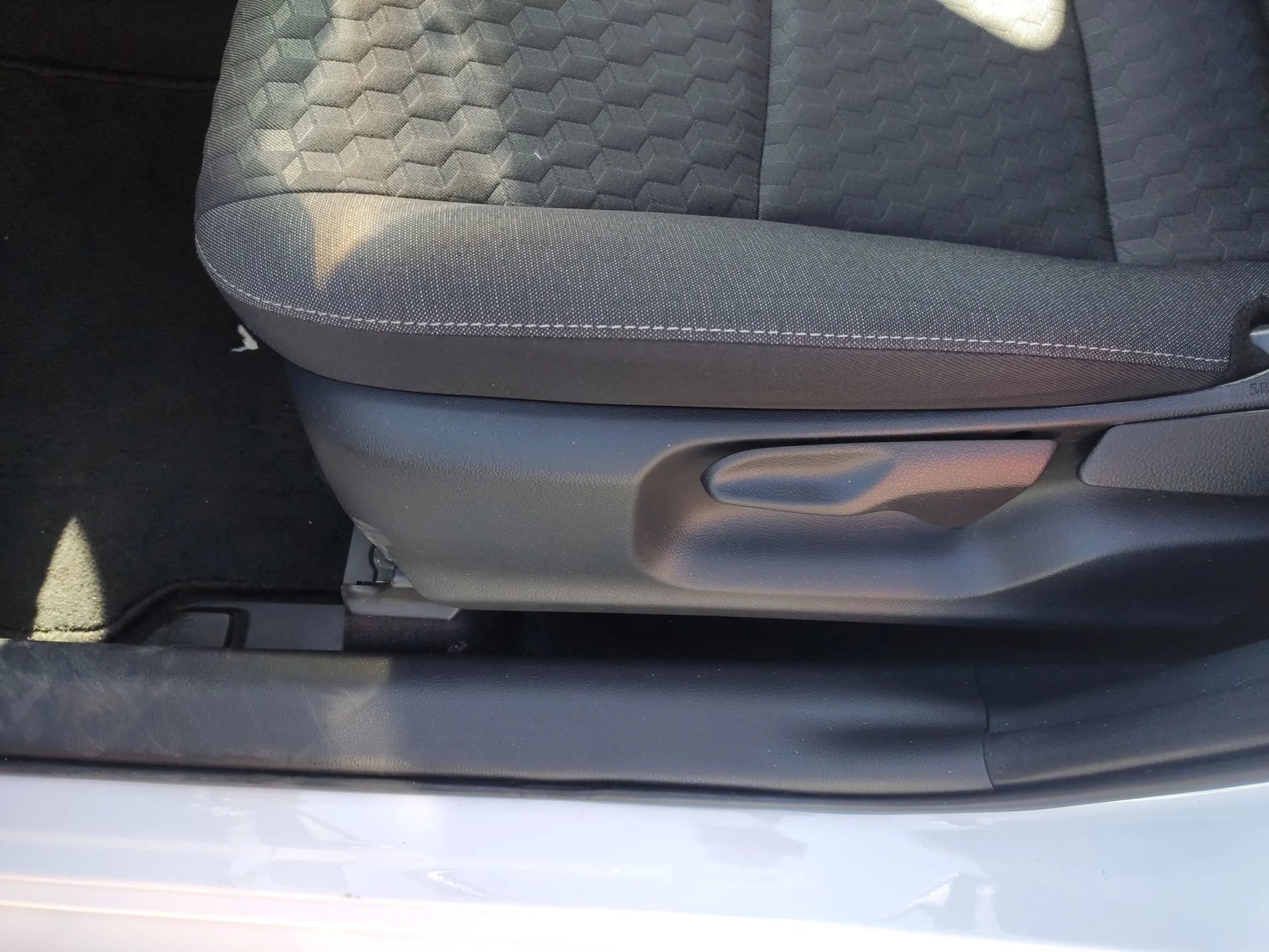 Toyota Yaris 120H Active Tech 85 kW (116 CV) - Foto 9