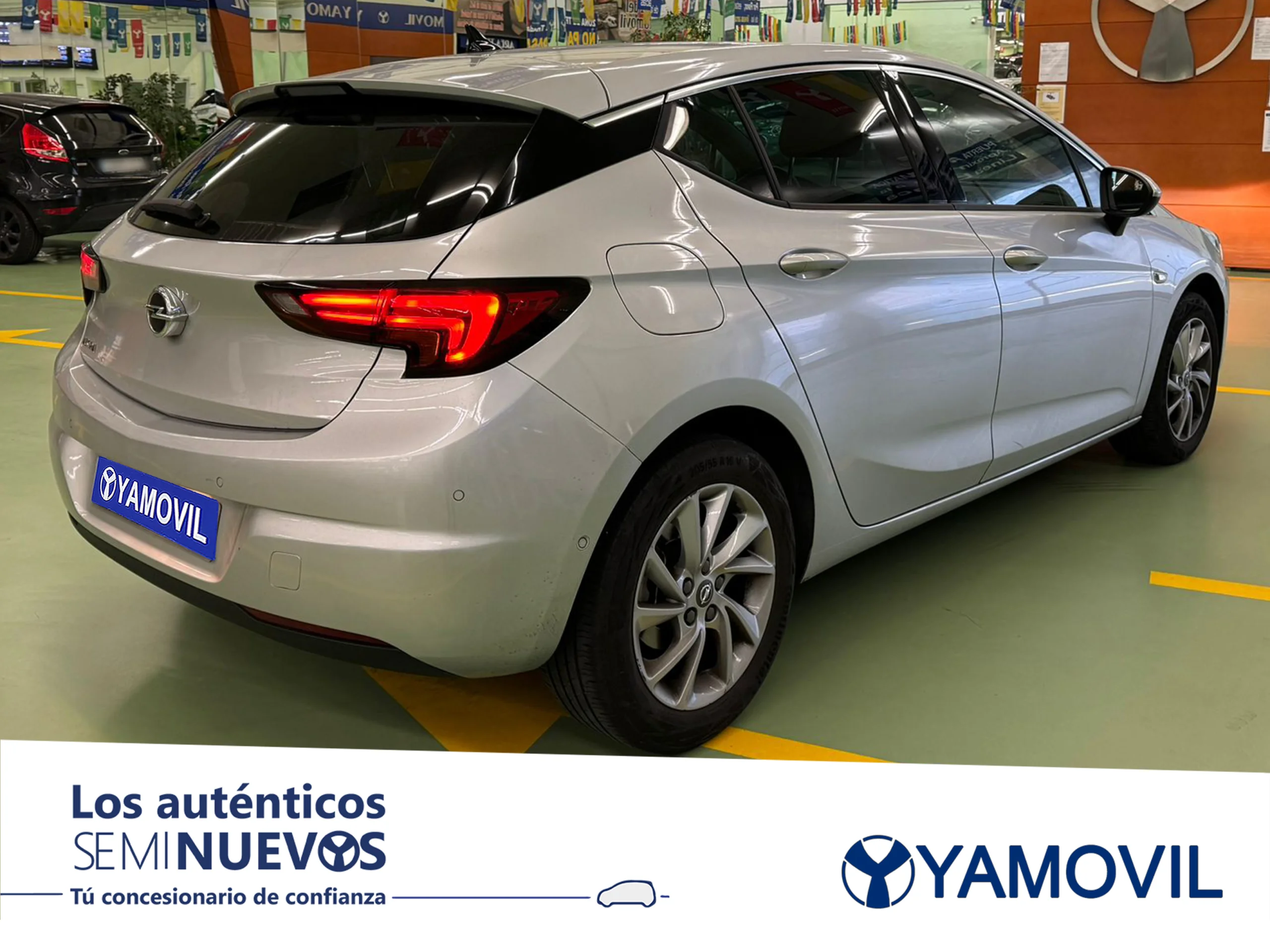 Opel Astra ASTRA 1.4T 150CV DYNAMIC 5P. - Foto 2