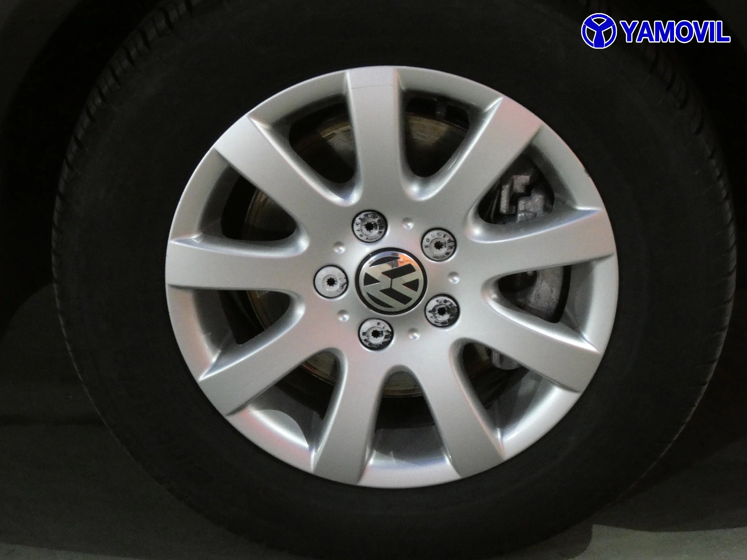 Volkswagen Touran 1.6 TDI EDITION - Foto 13