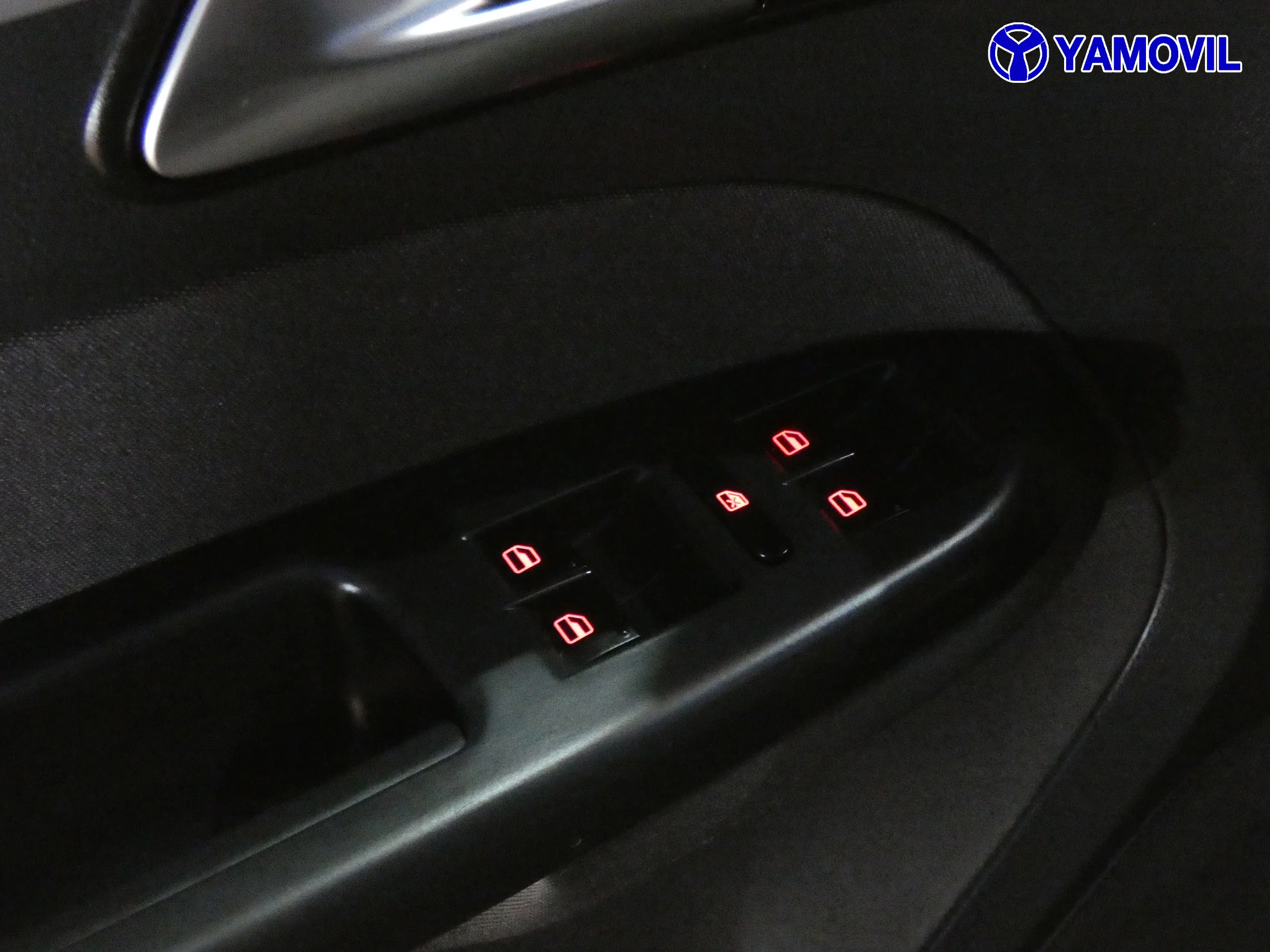 Volkswagen Touran 1.6 TDI EDITION - Foto 30