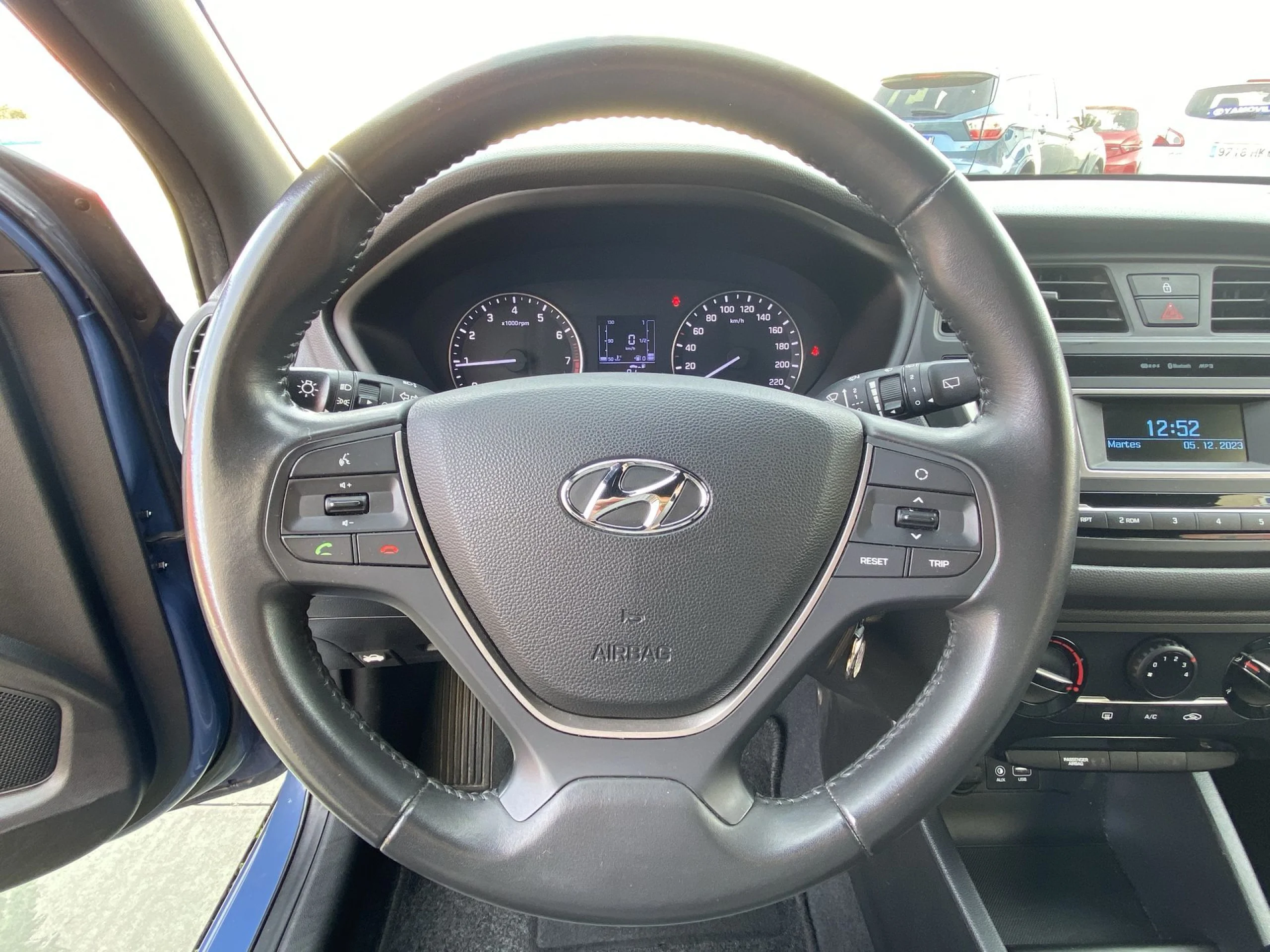 Hyundai I20 1.2 MPI Fresh 62 kW (84 CV) - Foto 11