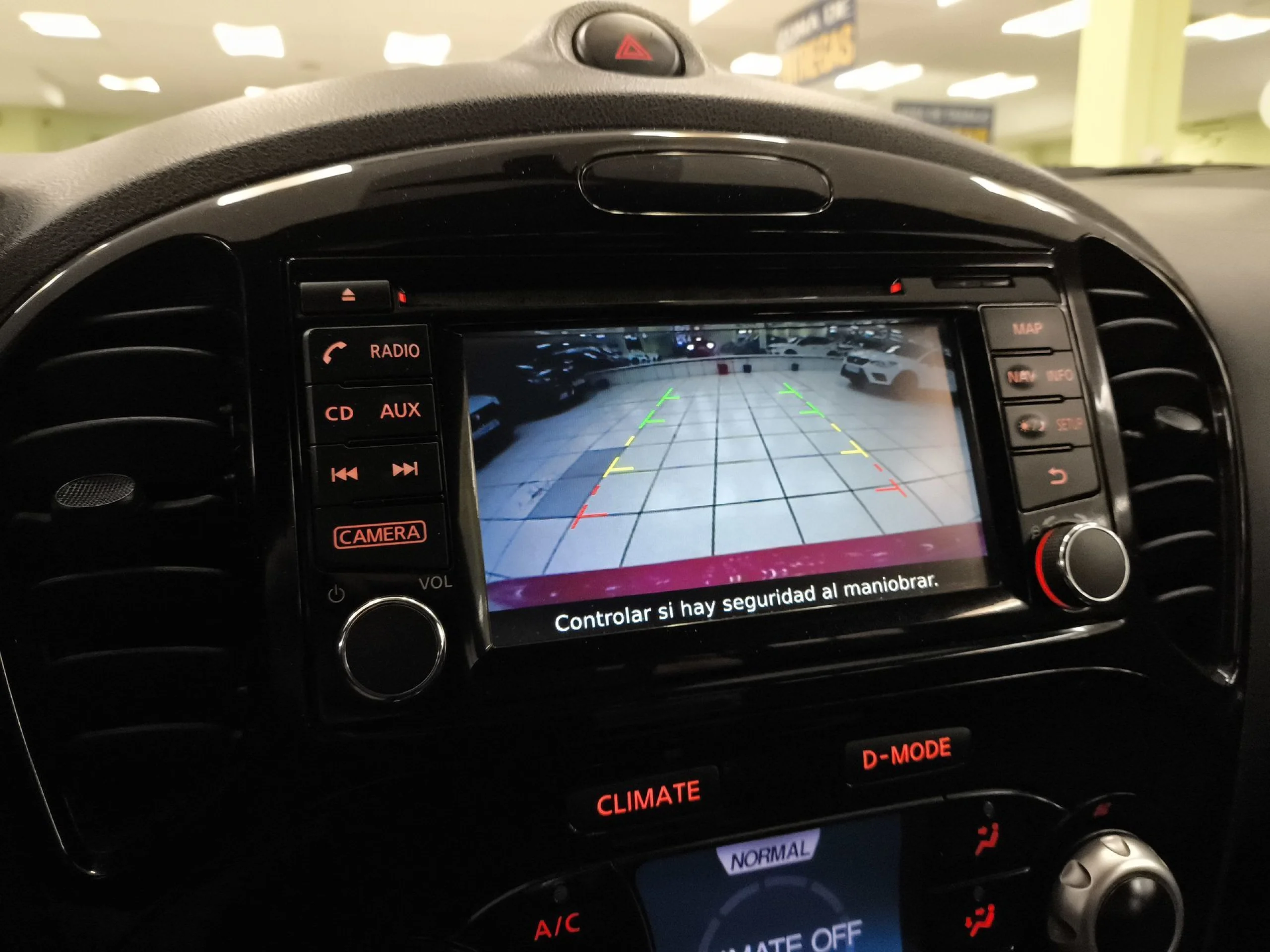 Nissan Juke 1.5 dCi Tekna 4x2 81 kW (110 CV) - Foto 14