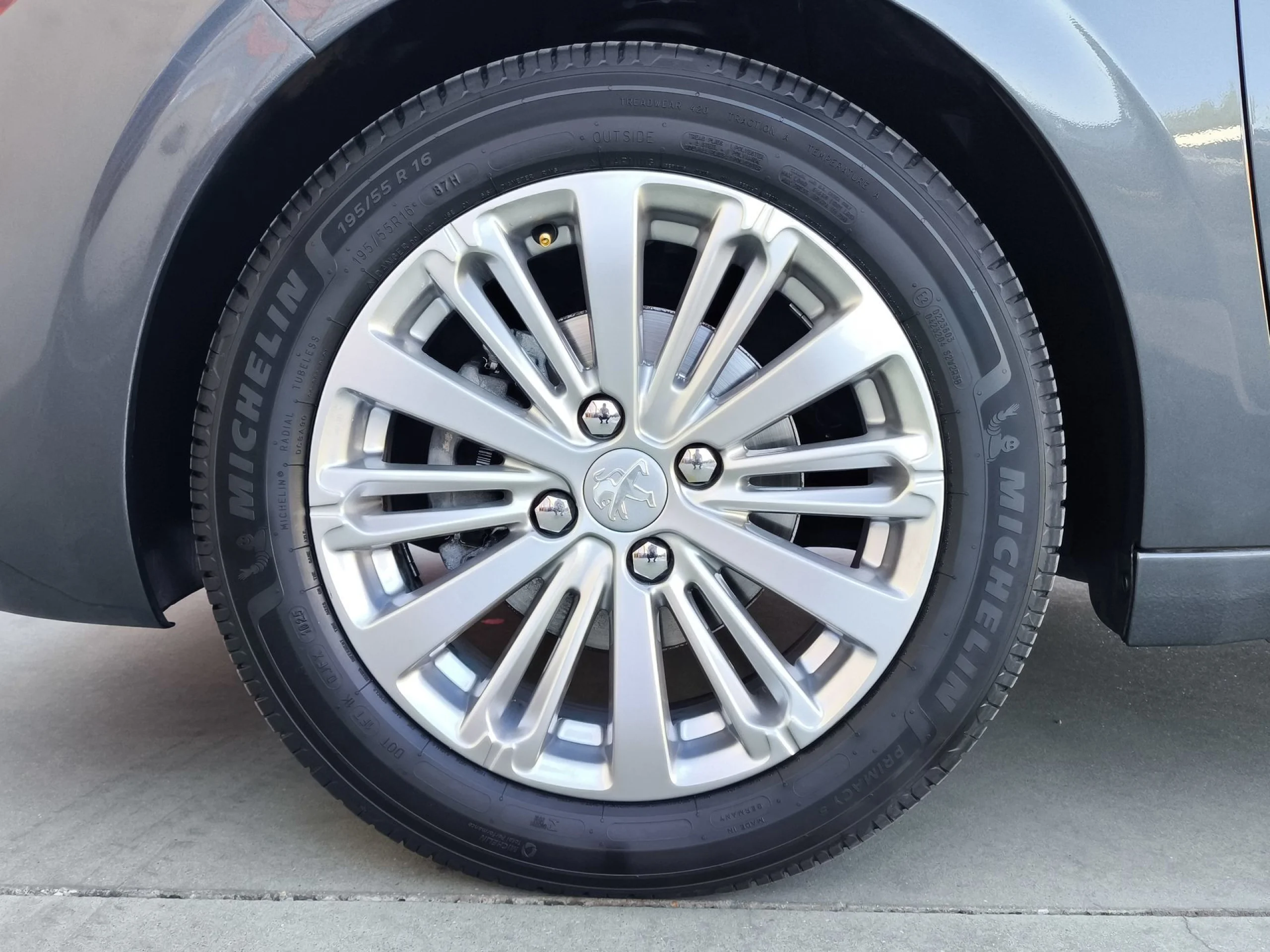 Peugeot 208 PureTech 82 Style 60 kW (82 CV) - Foto 7