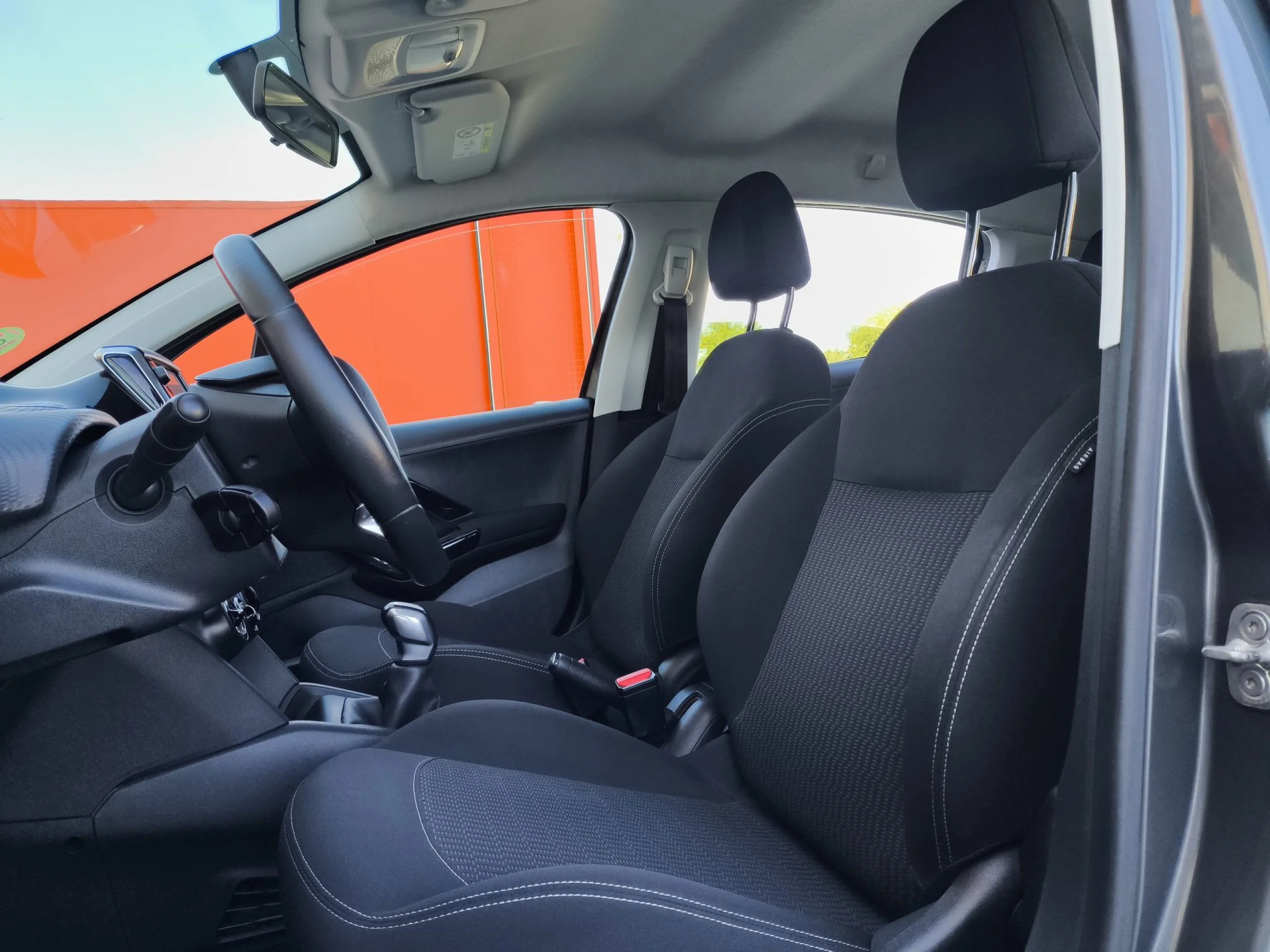 Peugeot 208 PureTech 82 Style 60 kW (82 CV) - Foto 8