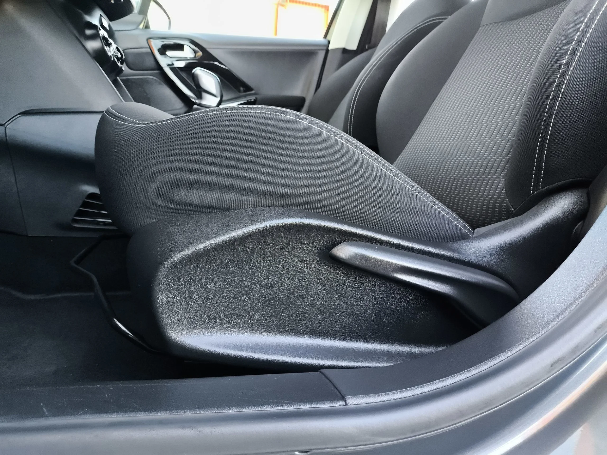 Peugeot 208 PureTech 82 Style 60 kW (82 CV) - Foto 9