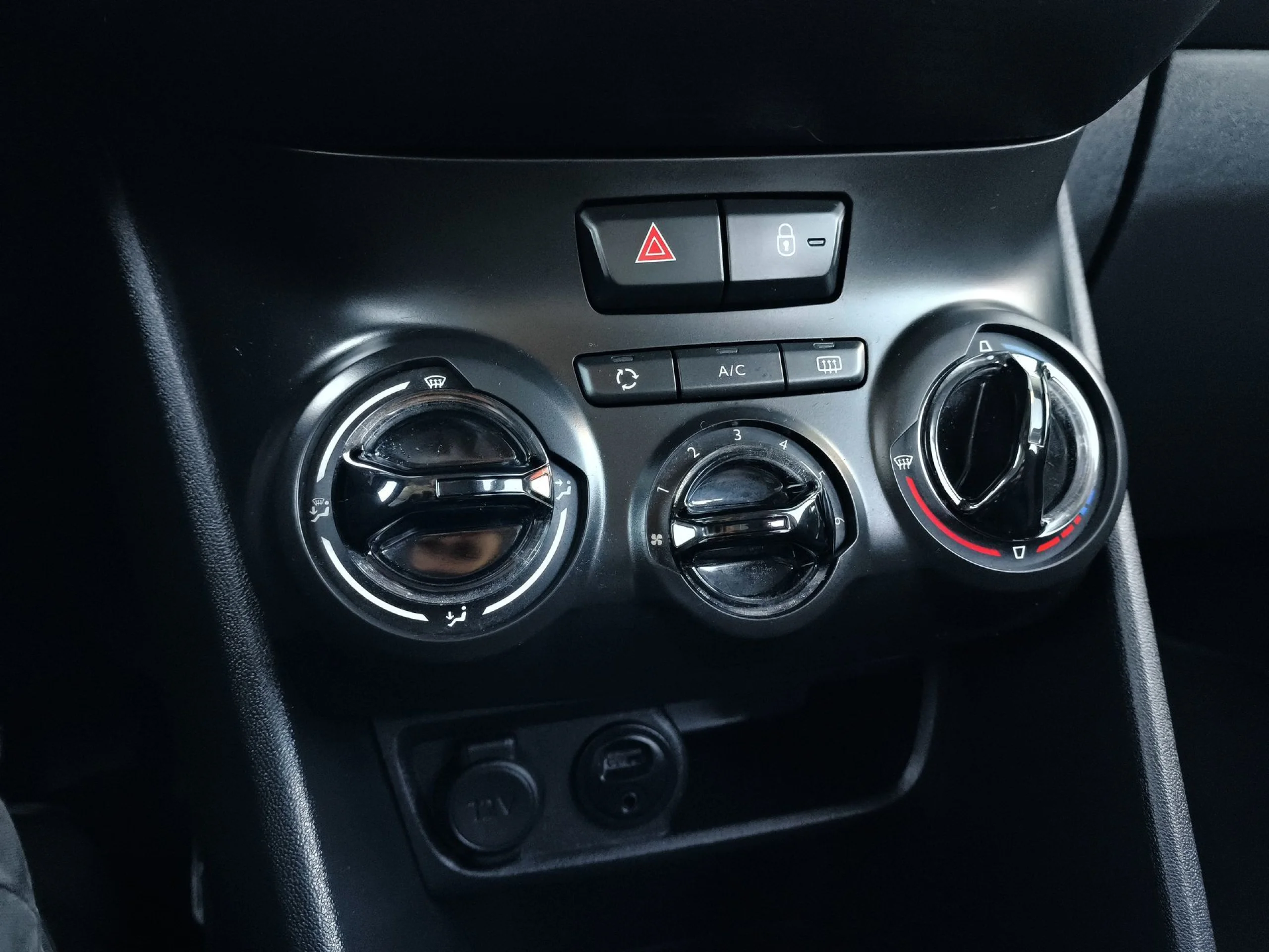 Peugeot 208 PureTech 82 Style 60 kW (82 CV) - Foto 20