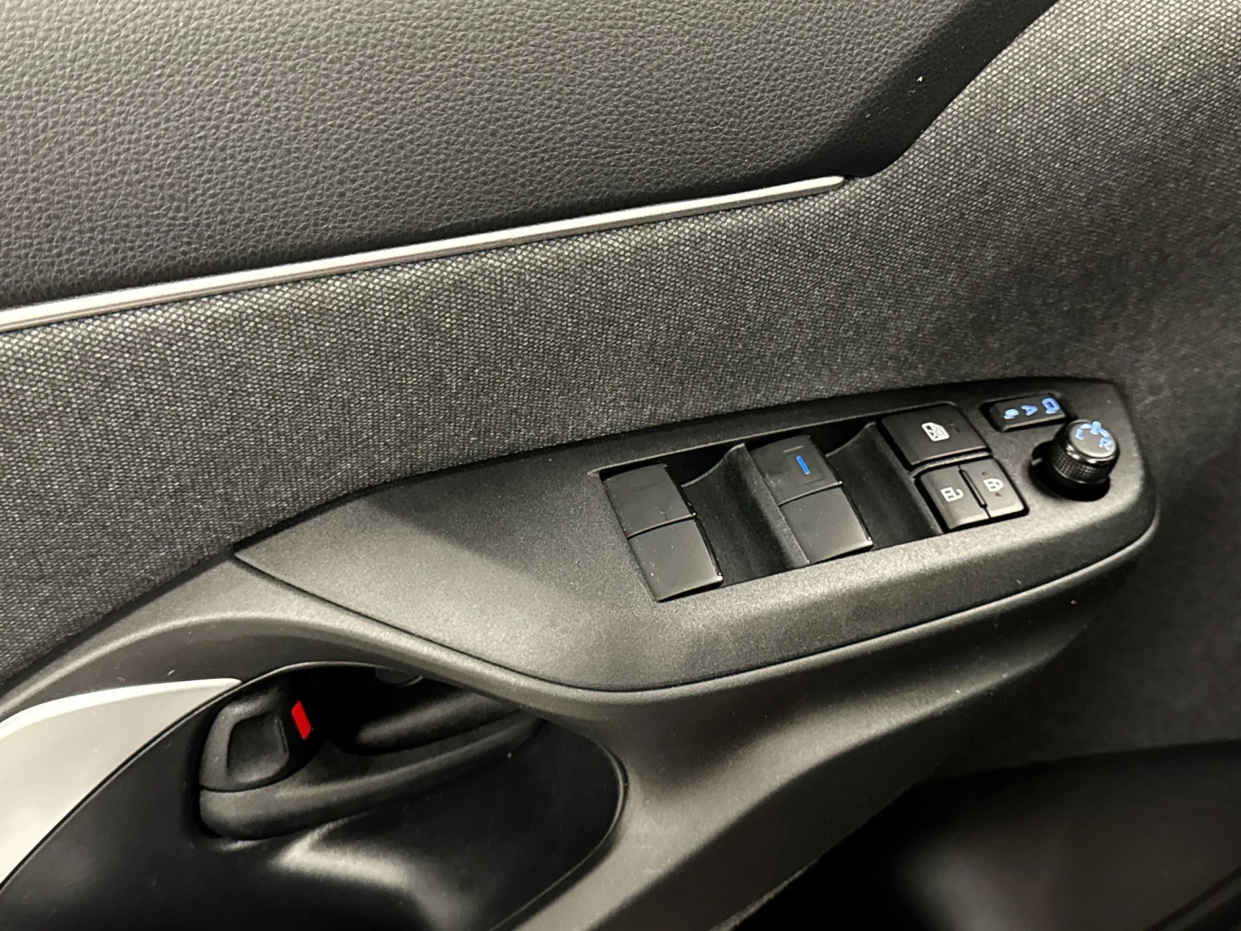 Toyota Yaris Cross 120H Active Tech 85 kW (116 CV) - Foto 10