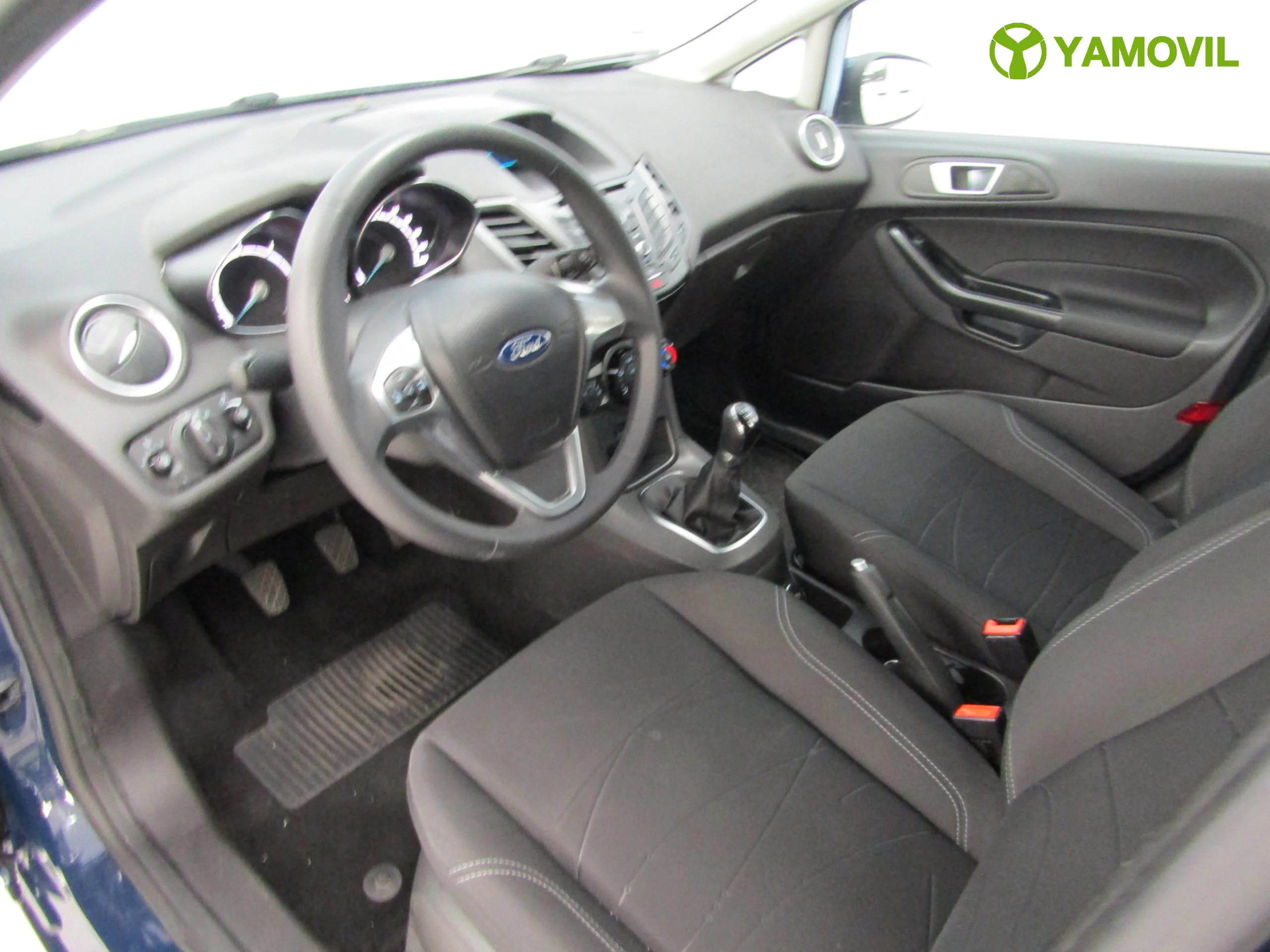 Ford Fiesta 1.6 TDCI 95CV TREND - Foto 19