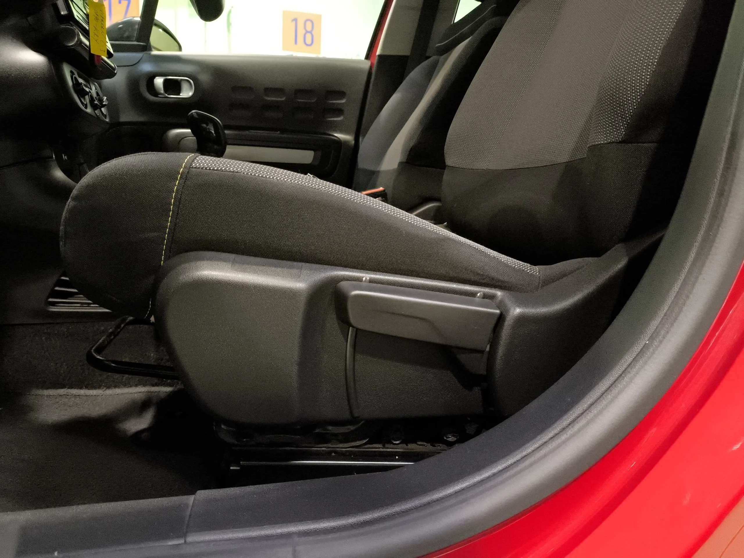 Citroen C3 PureTech 82 Feel 60 kW (83 CV) - Foto 9