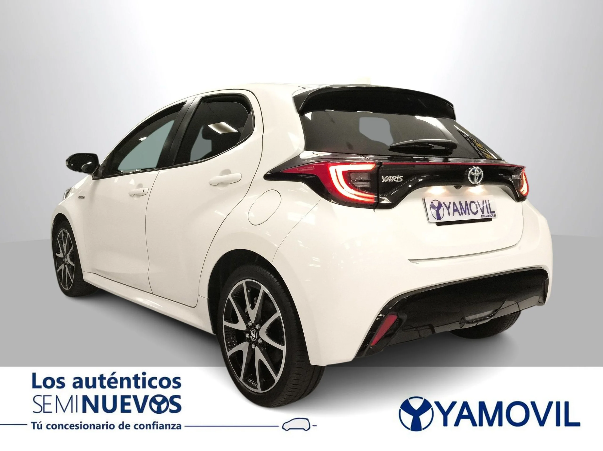 Toyota Yaris 120H Style 85 kW (116 CV) - Foto 5