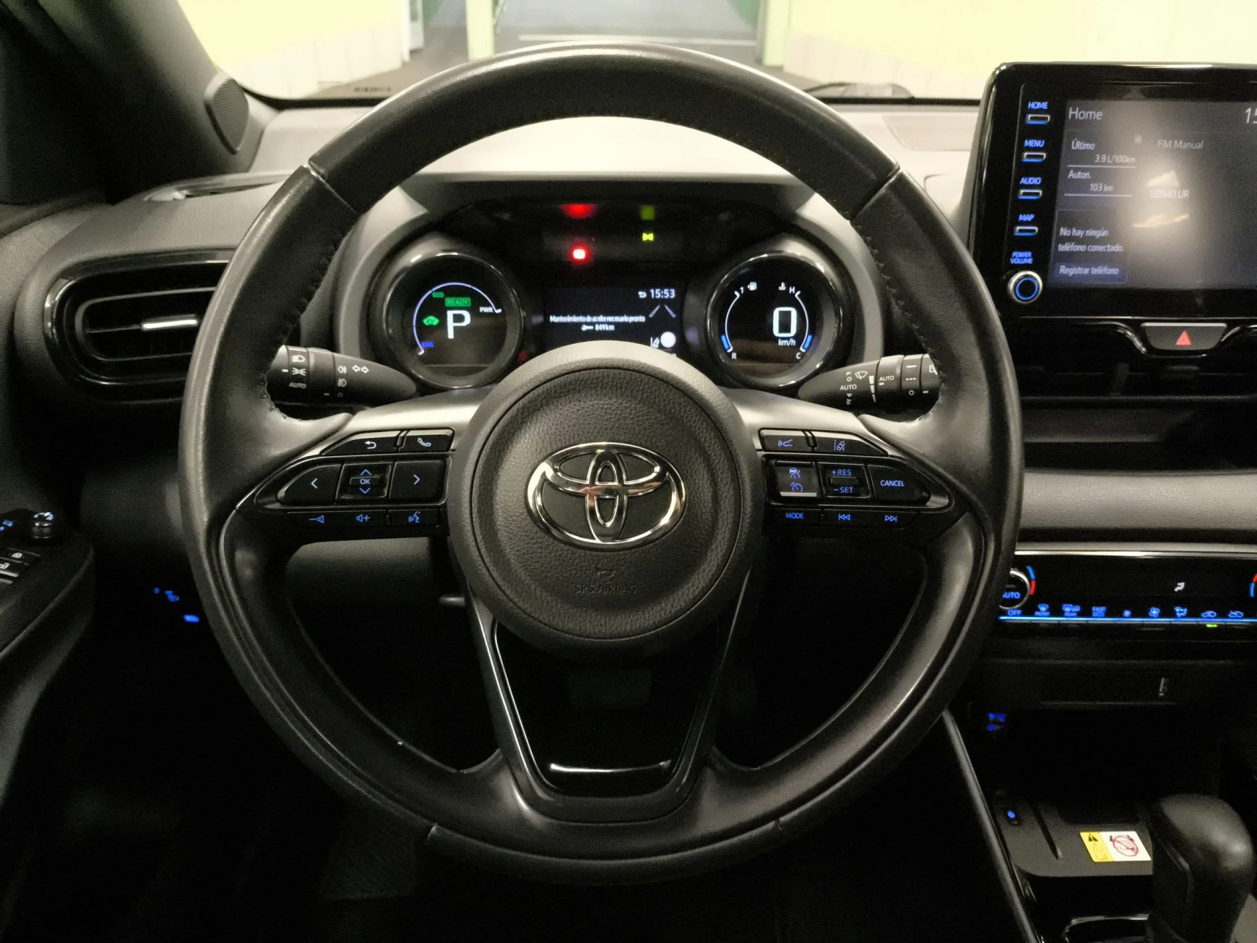 Toyota Yaris 120H Style 85 kW (116 CV) - Foto 11