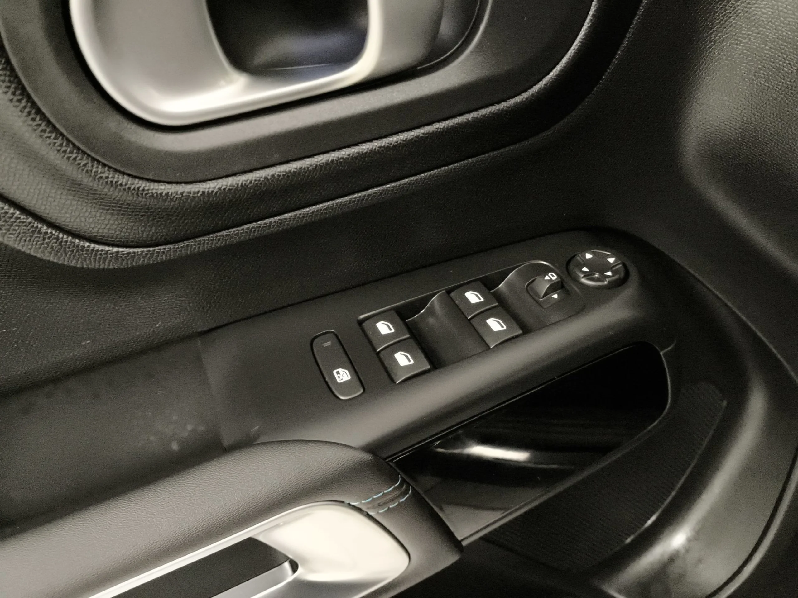 Citroen C5 Aircross Hybrid 136 Max e-DCS6 100 kW (136 CV) - Foto 10