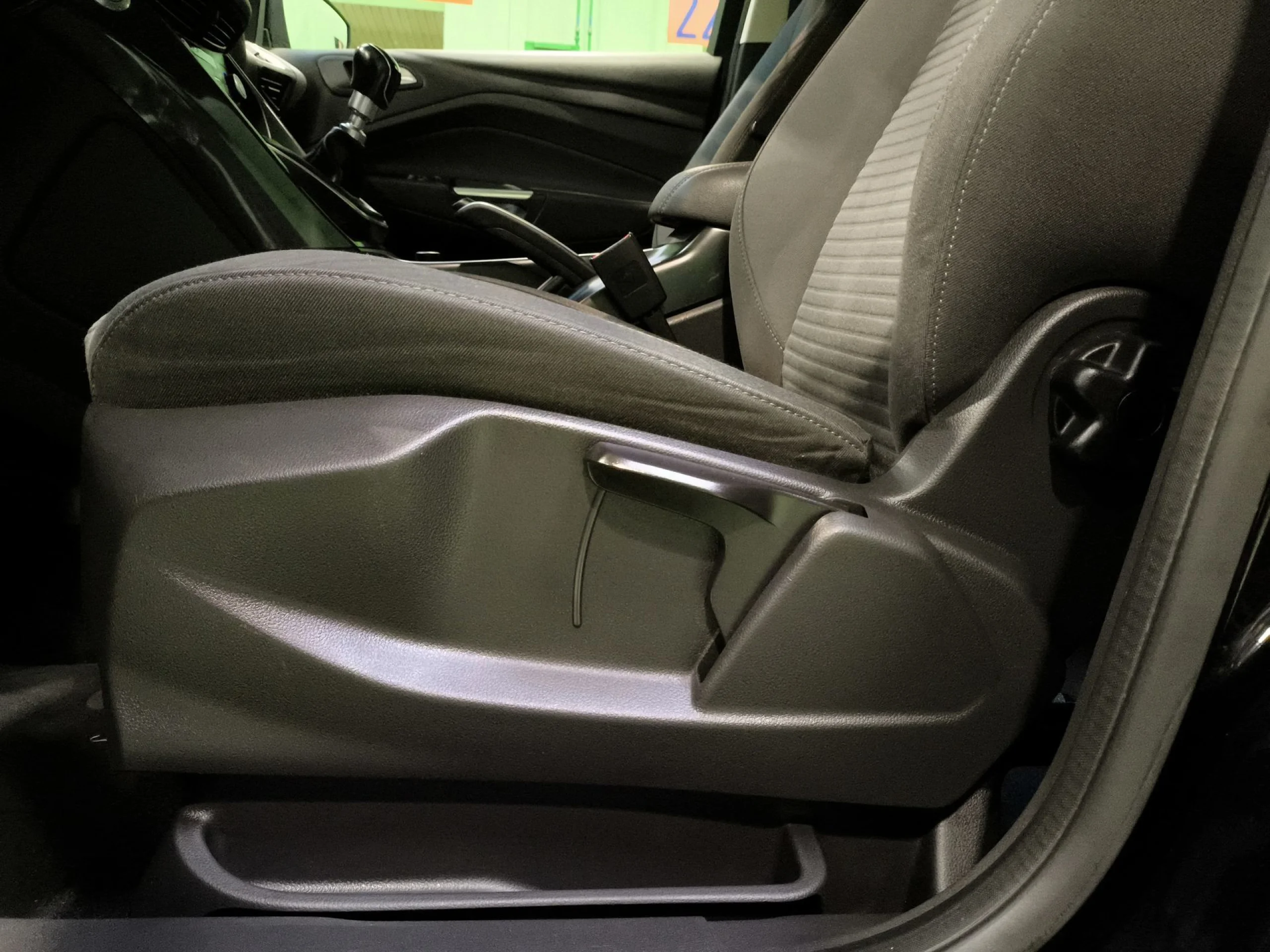 Ford C-Max 1.5 TDCI Titanium 88 kW (120 CV) - Foto 9