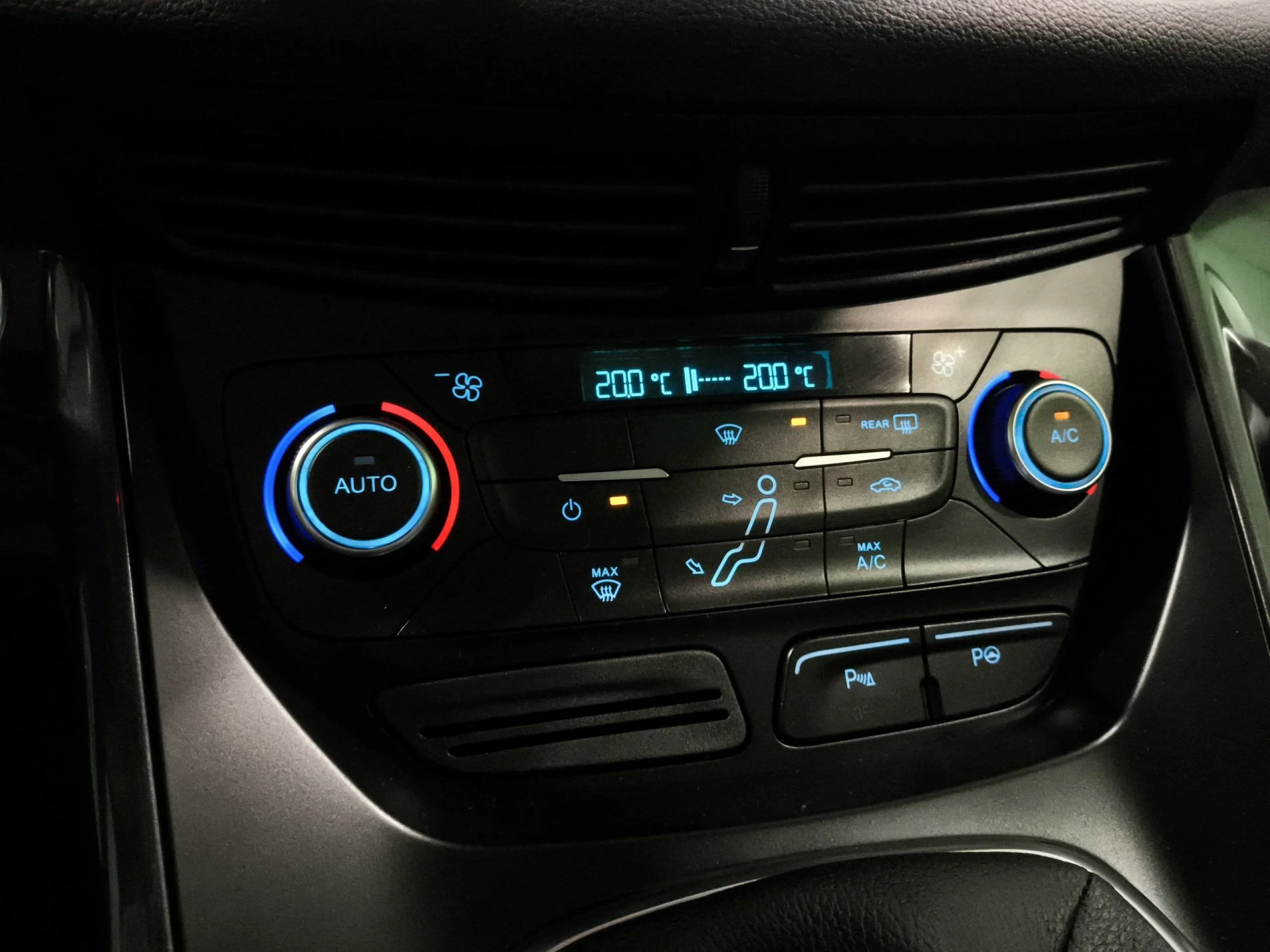 Ford C-Max 1.5 TDCI Titanium 88 kW (120 CV) - Foto 19