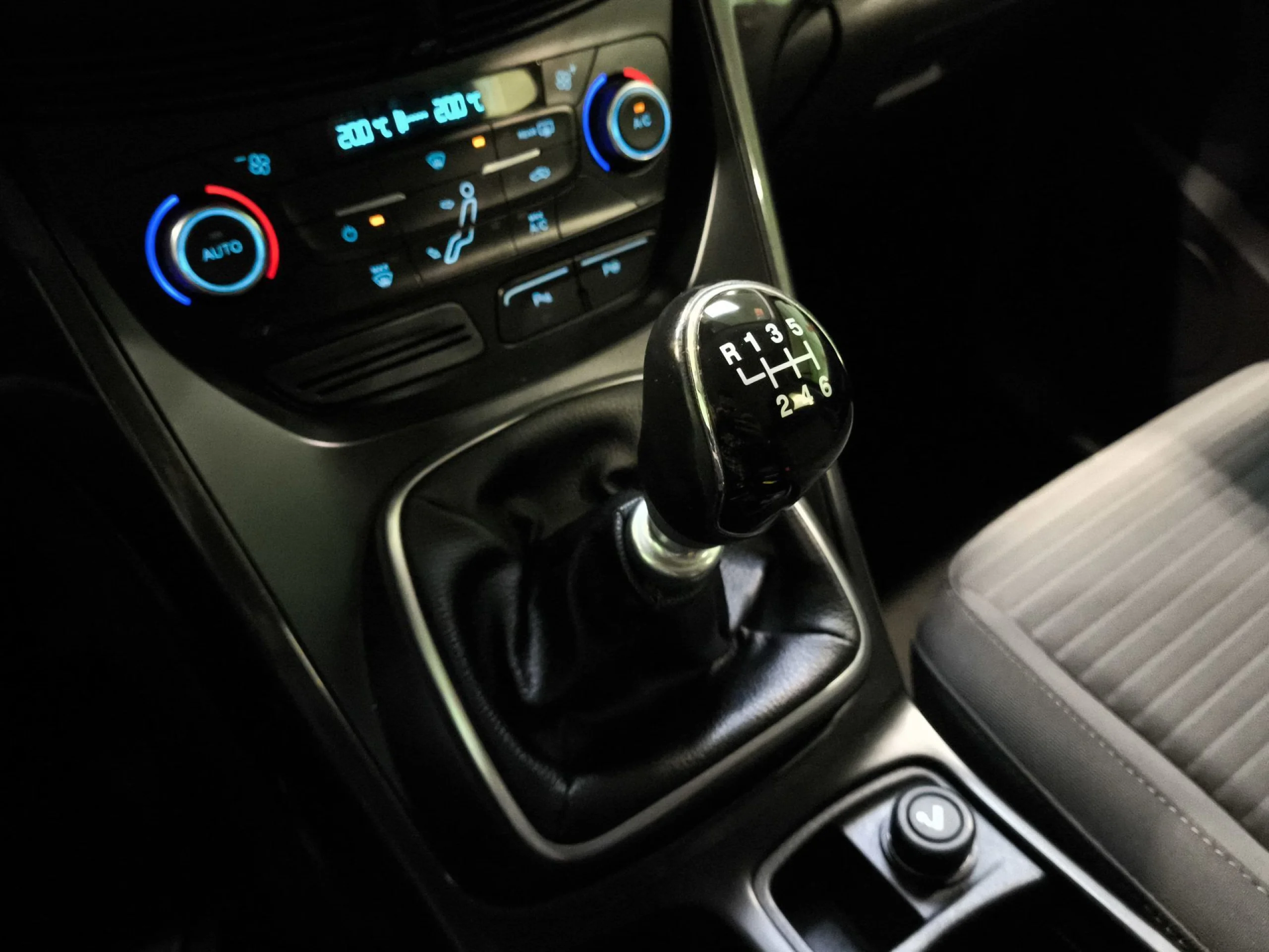 Ford C-Max 1.5 TDCI Titanium 88 kW (120 CV) - Foto 20