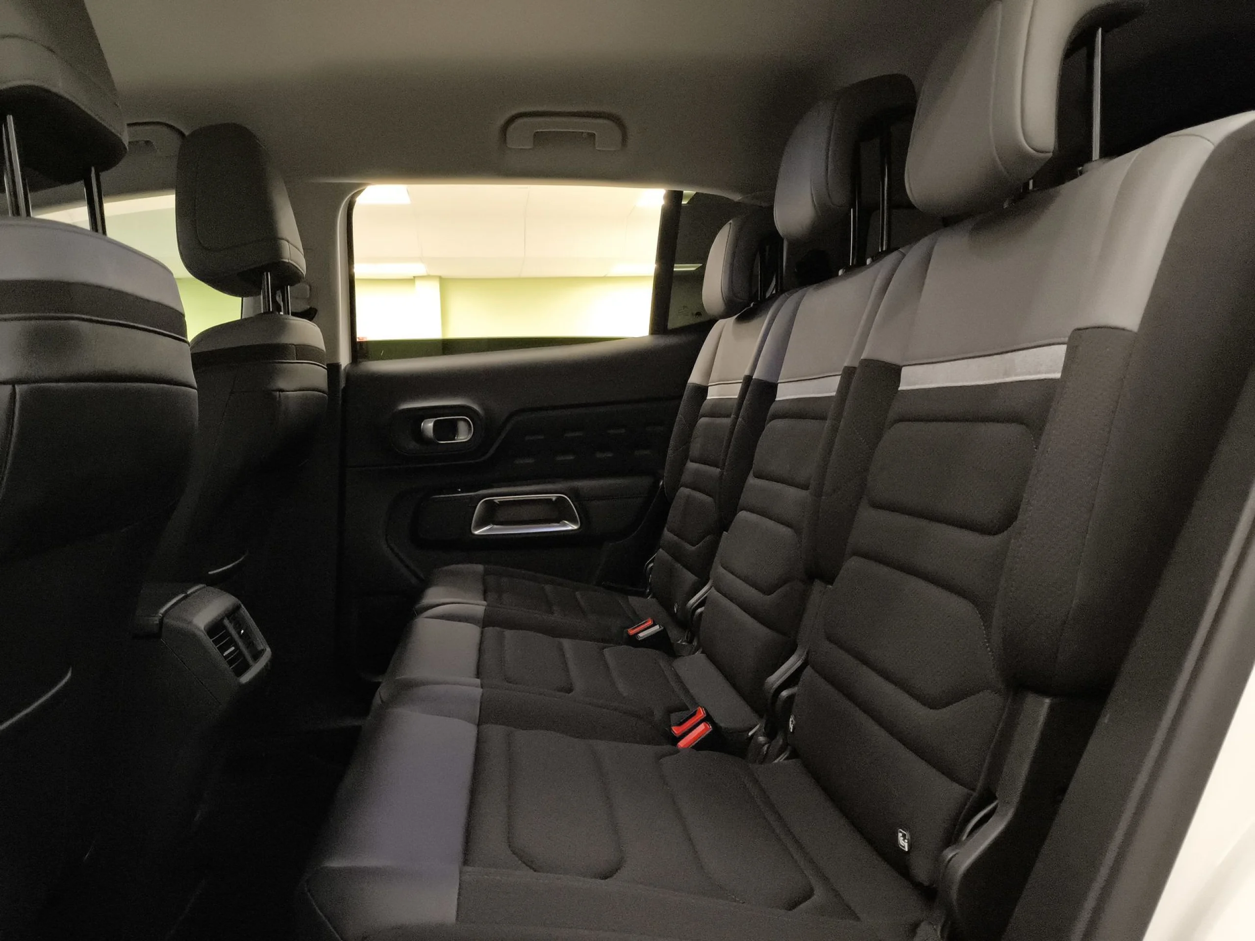 Citroen C5 Aircross Hybrid 180 Feel Pack e-EAT8 132 kW (180 CV) - Foto 26
