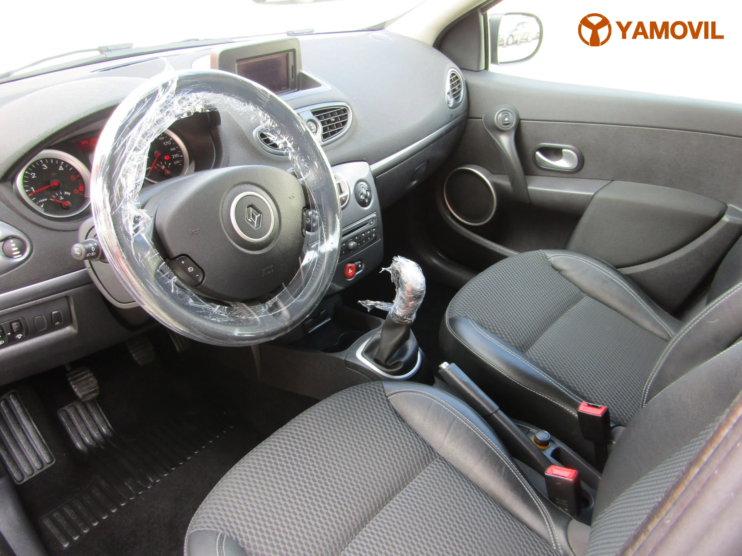 Renault Clio GRAN TOUR 1.5DCI DYNAMIQUE - Foto 19