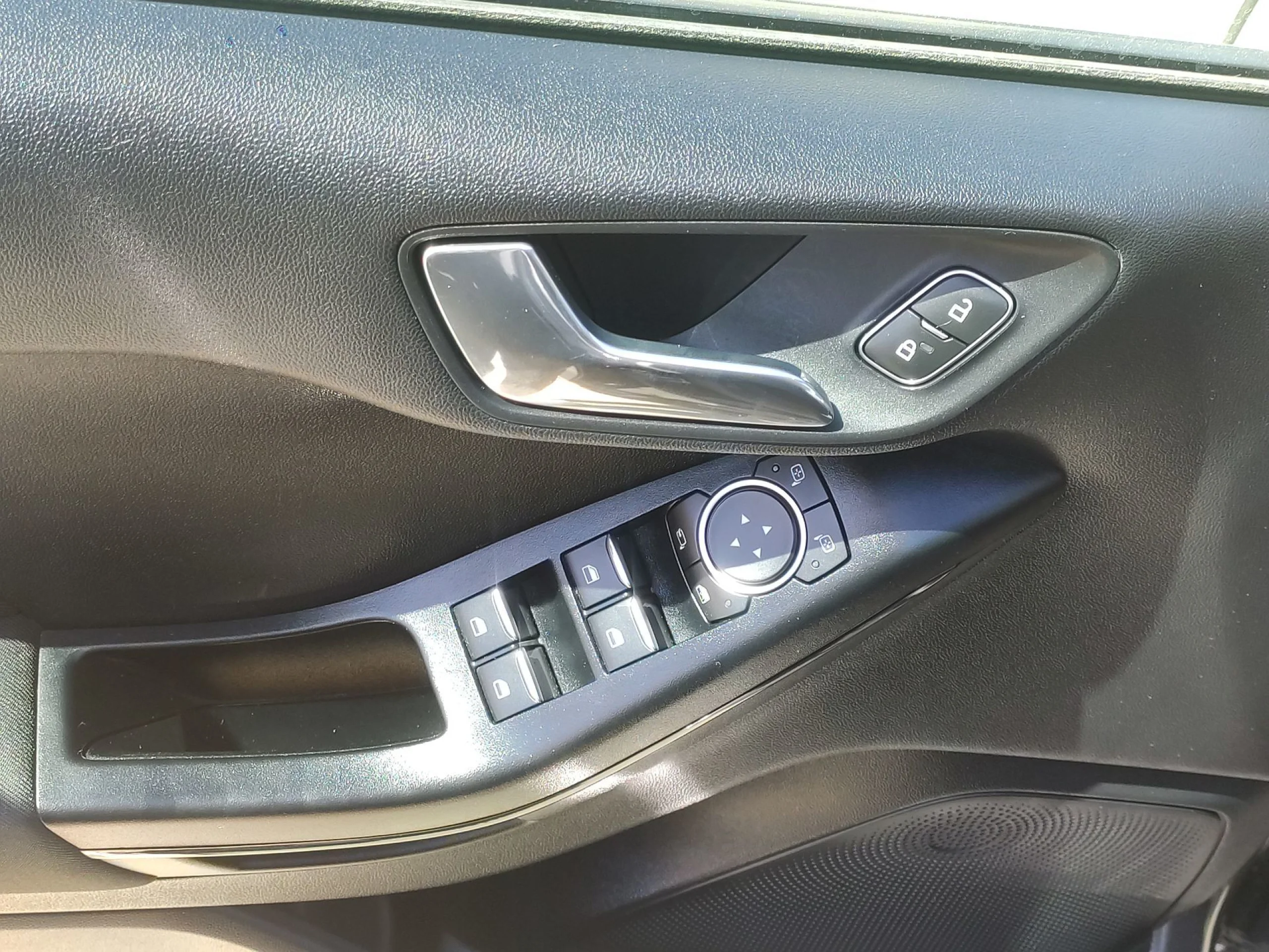 Ford Fiesta 1.0 EcoBoost SANDS Trend+ 74 kW (100 CV) - Foto 10