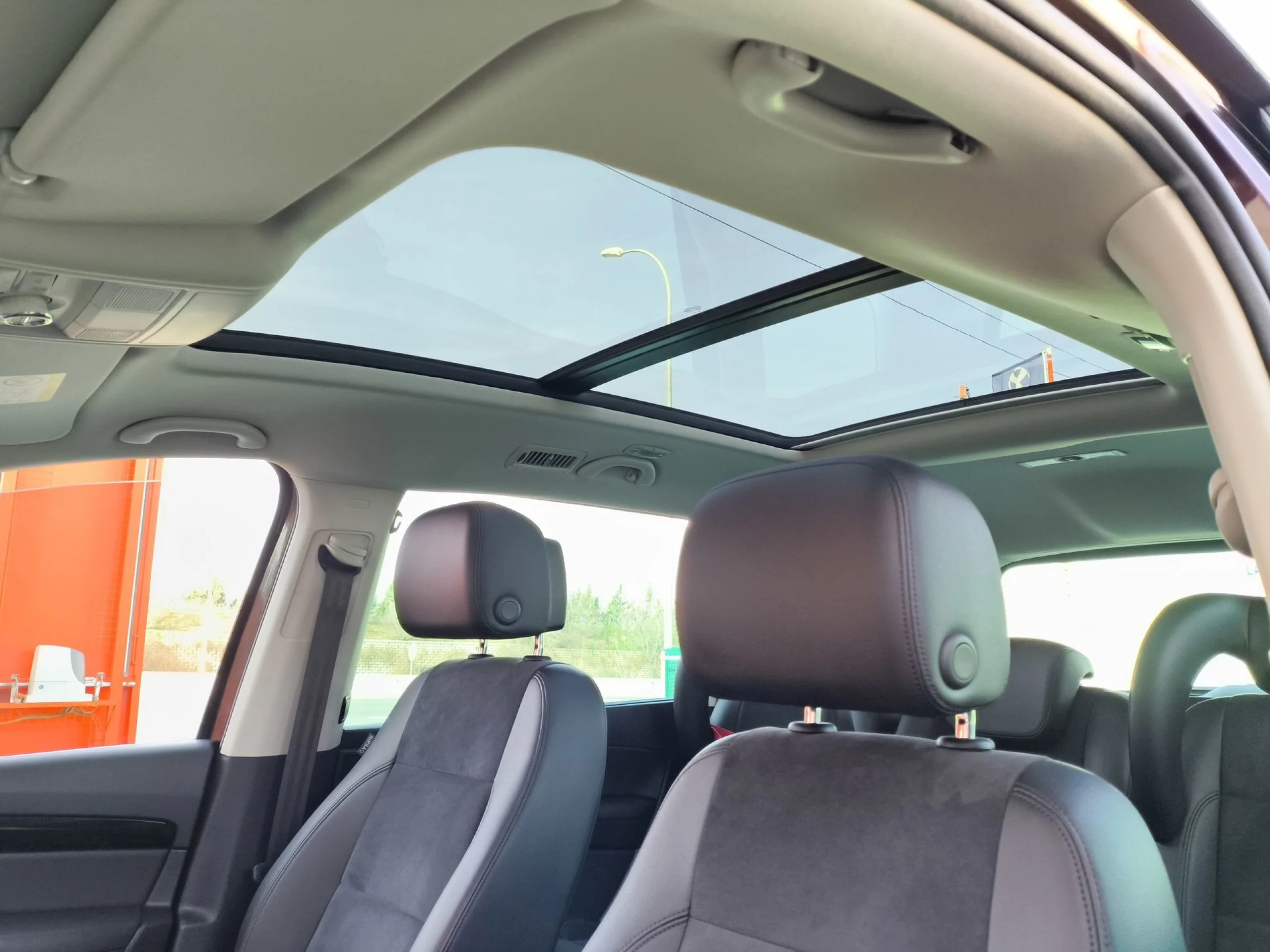 Volkswagen Sharan Sport 2.0 TDI 135 kW (184 CV) DSG - Foto 19