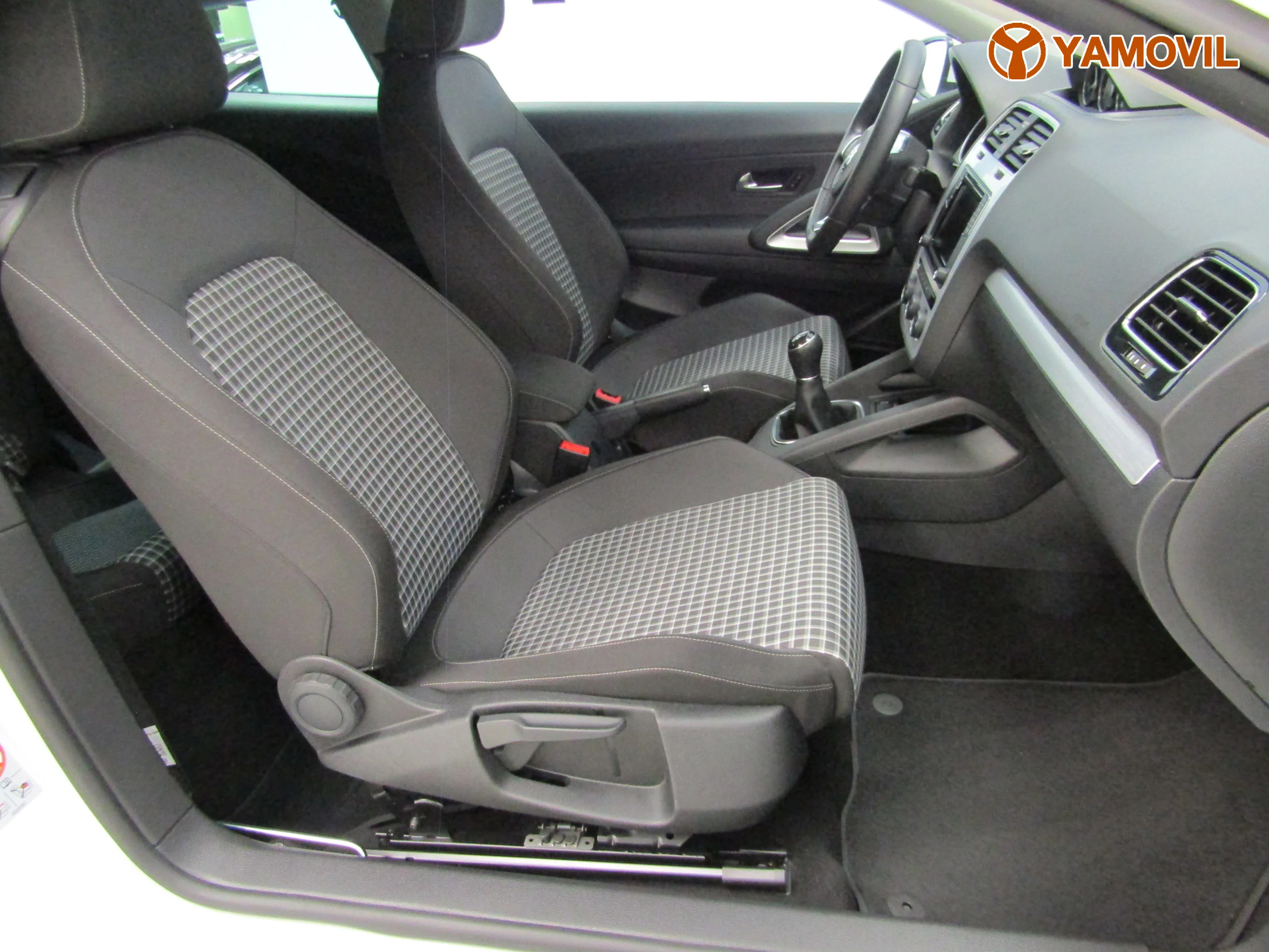Volkswagen Scirocco 1.4TSI R-LINE BY TYPHOON - Foto 13