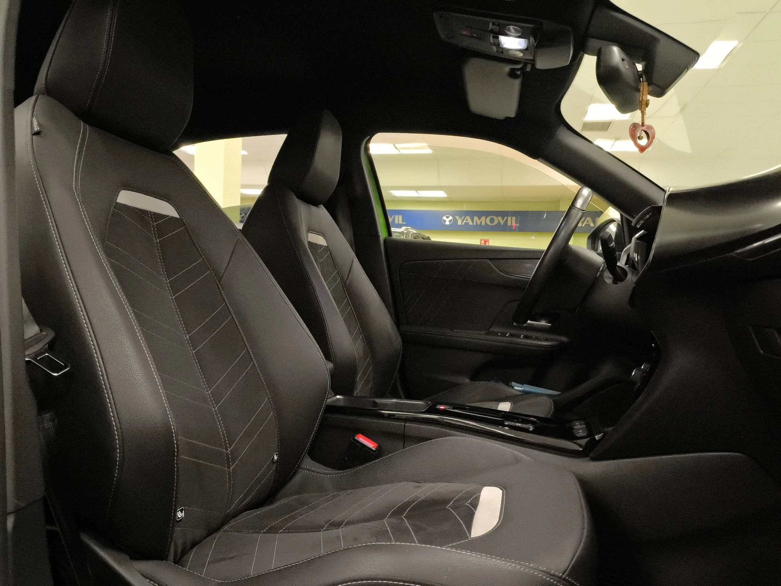 Opel Mokka-e BEV 50kWh Ultimate-e 100 kW (136 CV) - Foto 25