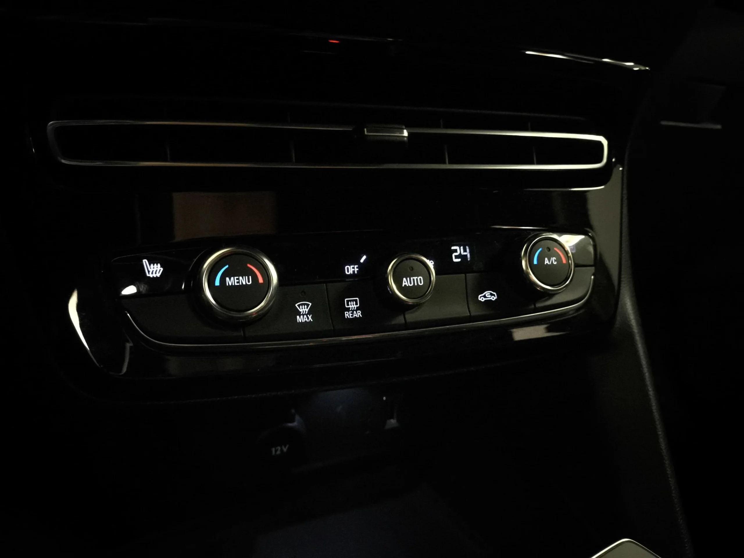 Opel Mokka-e BEV 50kWh Ultimate-e 100 kW (136 CV) - Foto 20