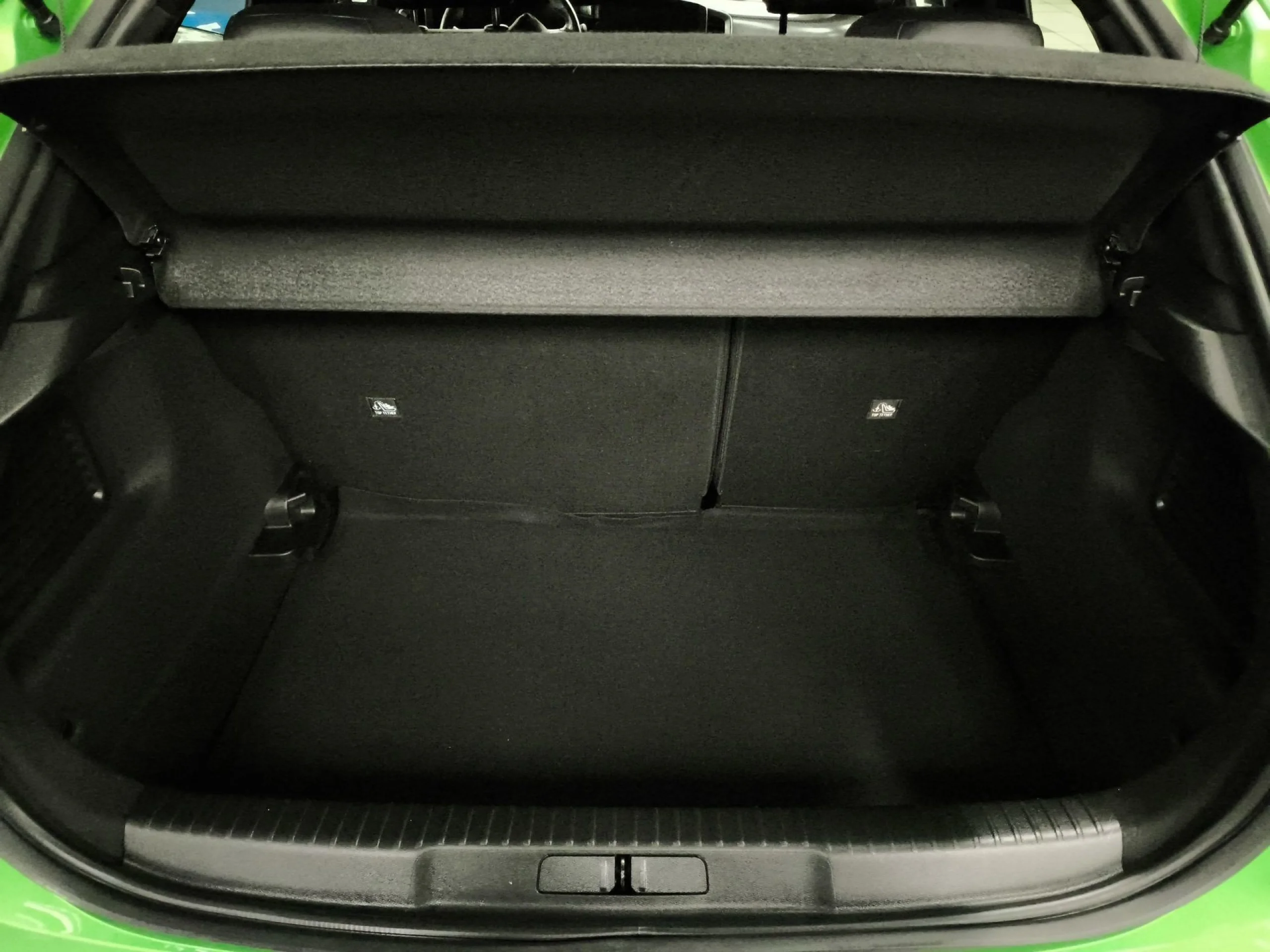 Opel Mokka-e BEV 50kWh Ultimate-e 100 kW (136 CV) - Foto 24