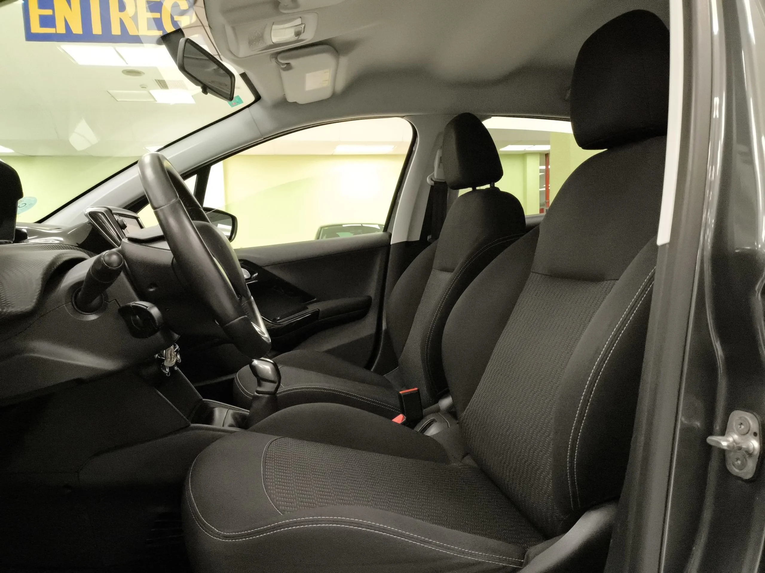 Peugeot 208 PureTech Style 60 kW (82 CV) - Foto 8