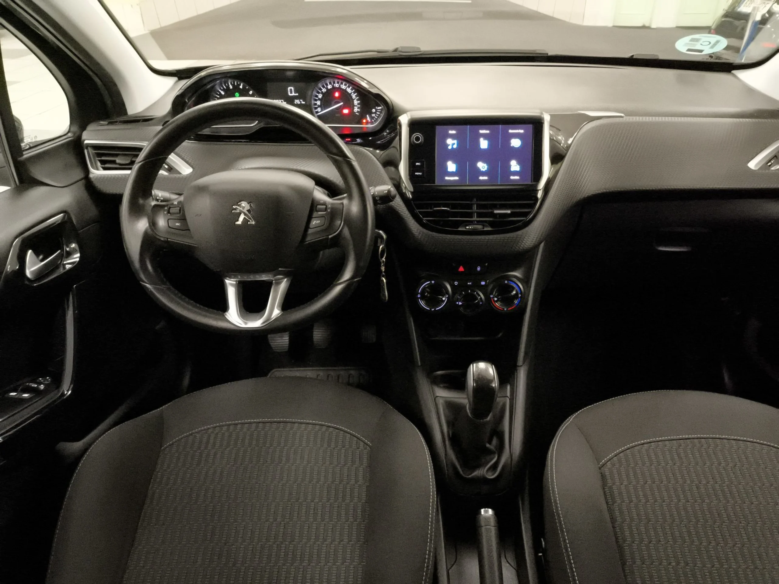 Peugeot 208 PureTech Style 60 kW (82 CV) - Foto 16