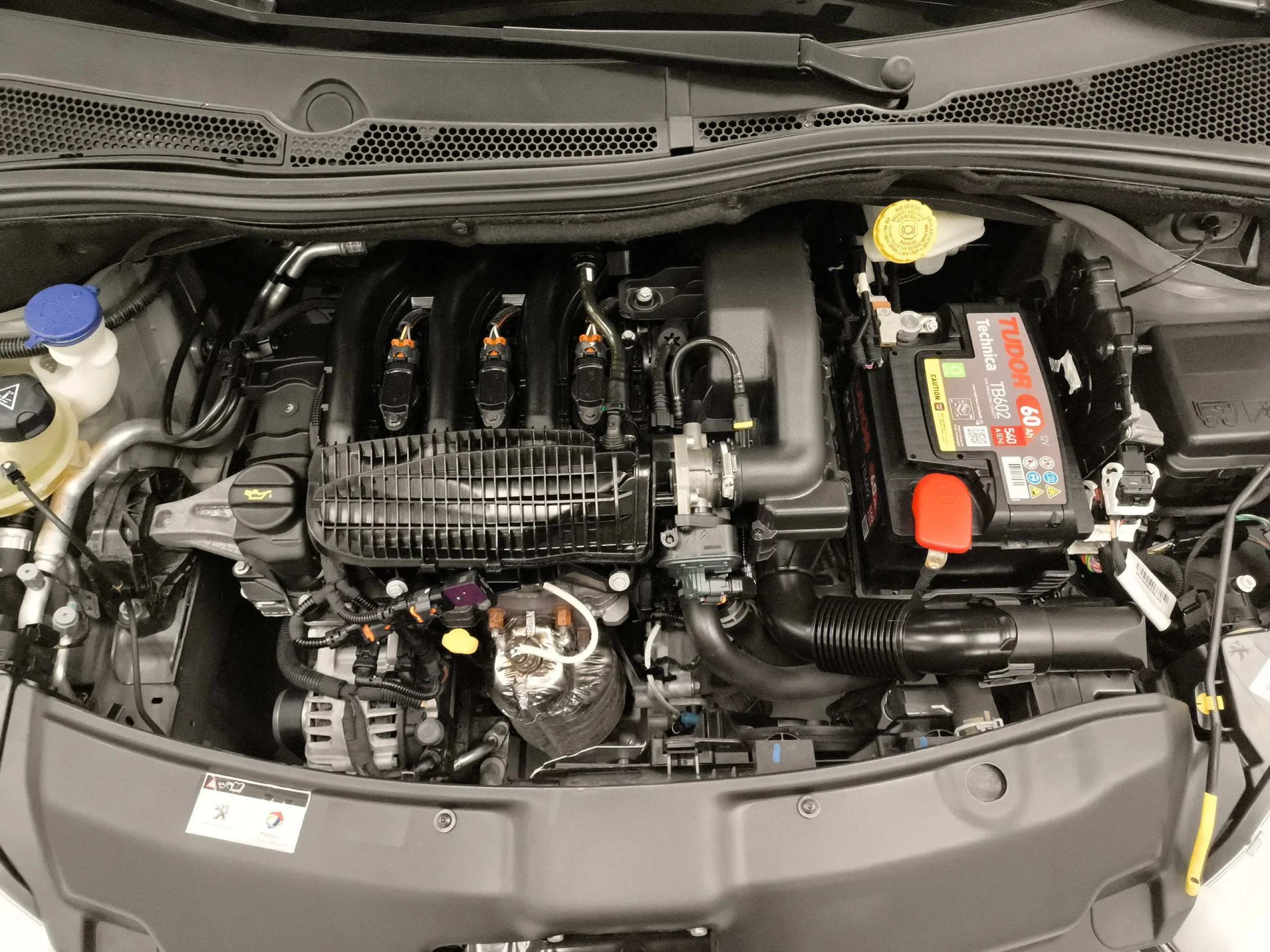 Peugeot 208 PureTech Style 60 kW (82 CV) - Foto 20