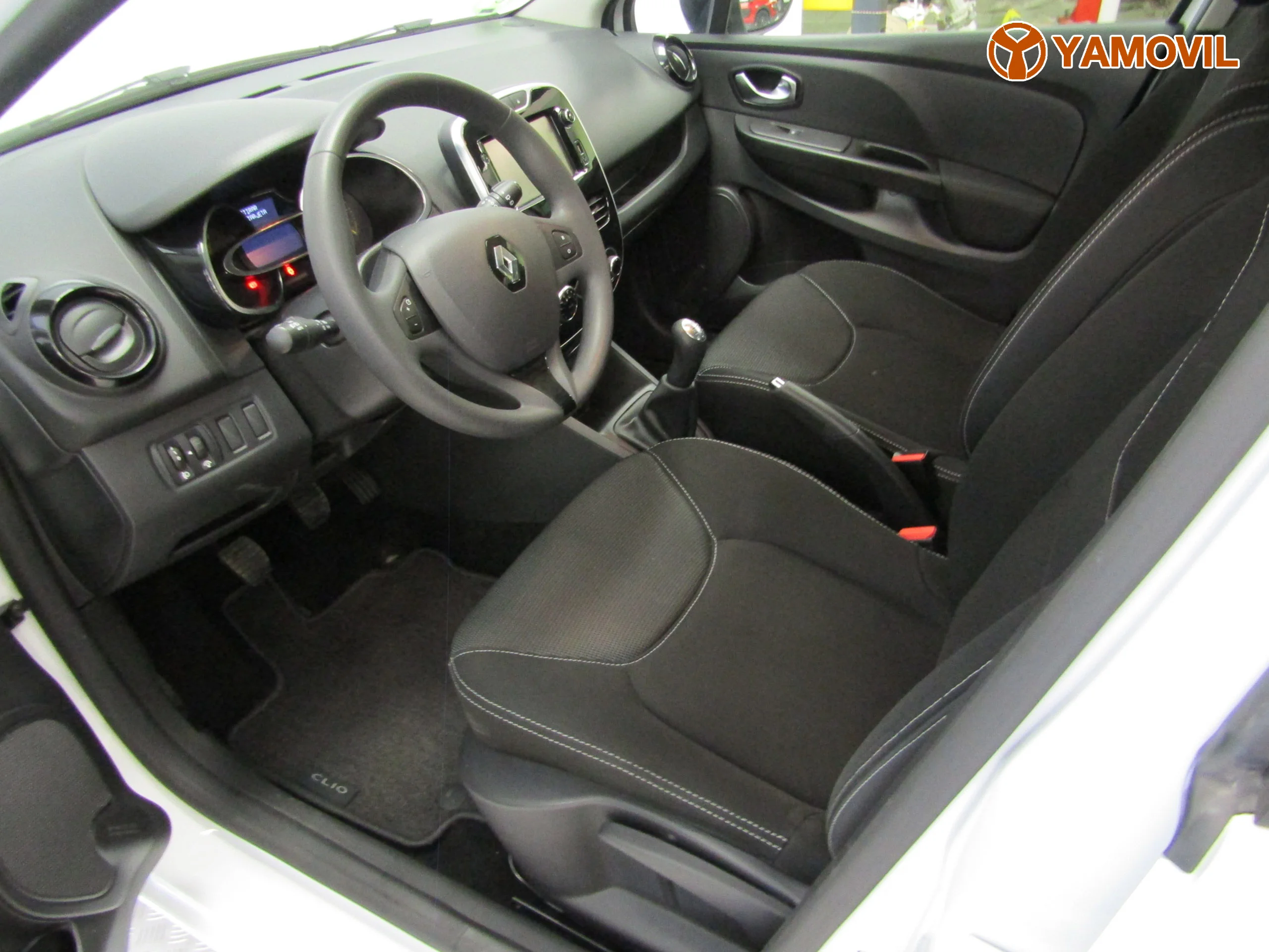 Renault Clio 1.2 TCE 75 EXPRESSION - Foto 13