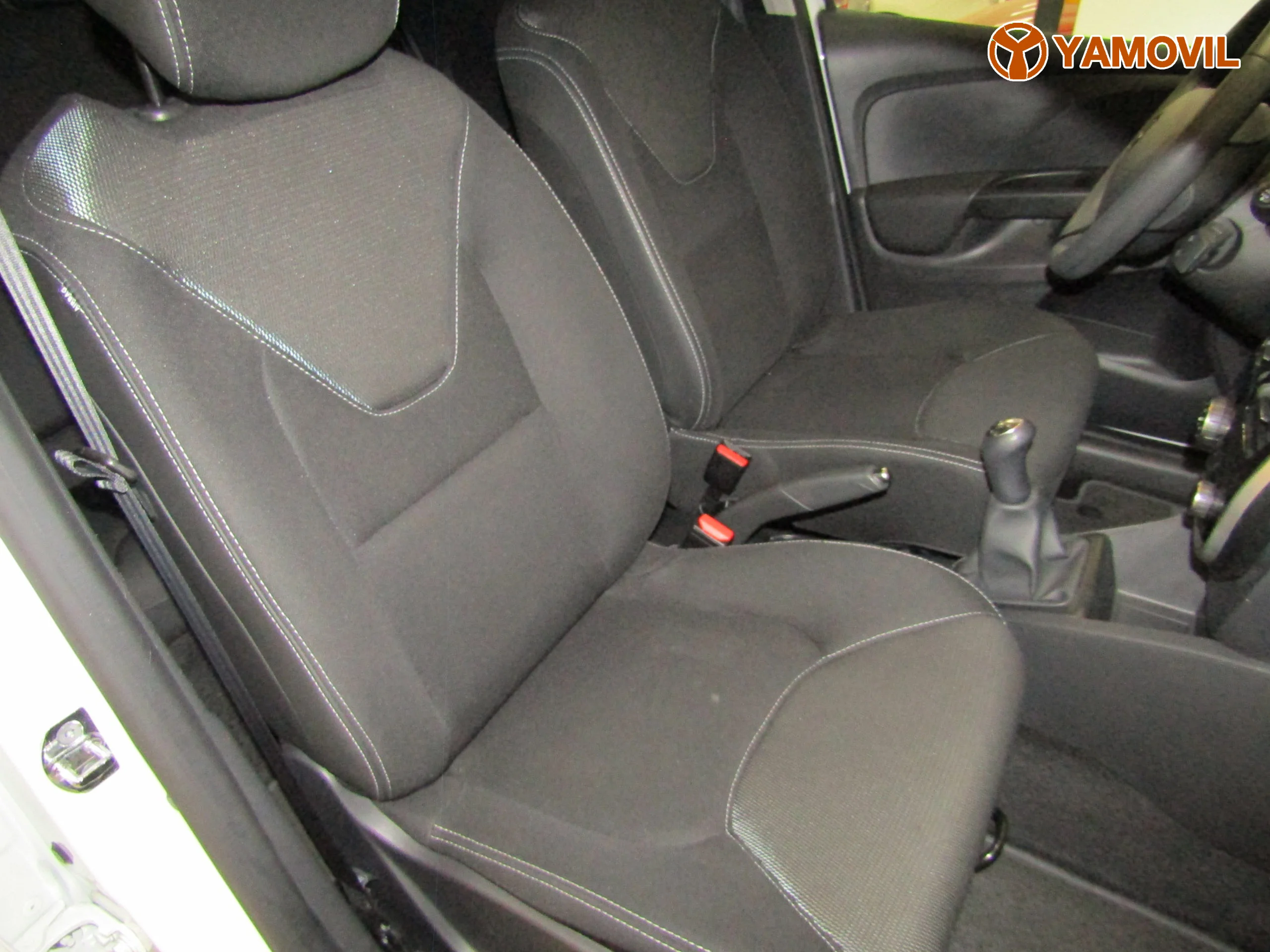 Renault Clio 1.2 TCE 75 EXPRESSION - Foto 15