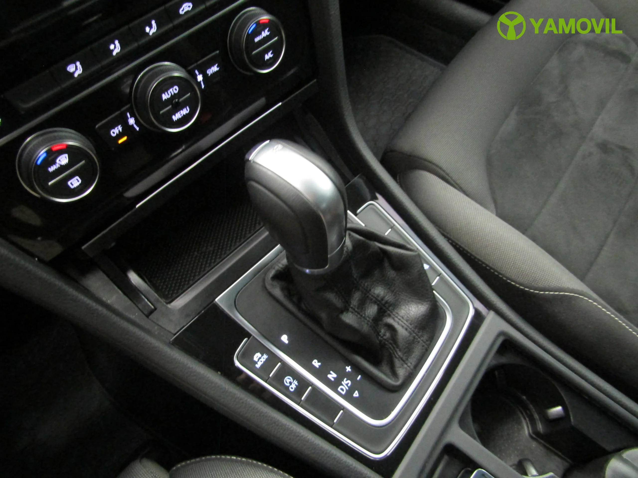 Volkswagen Golf 1.6TDI 110CV DSG RLINE - Foto 36