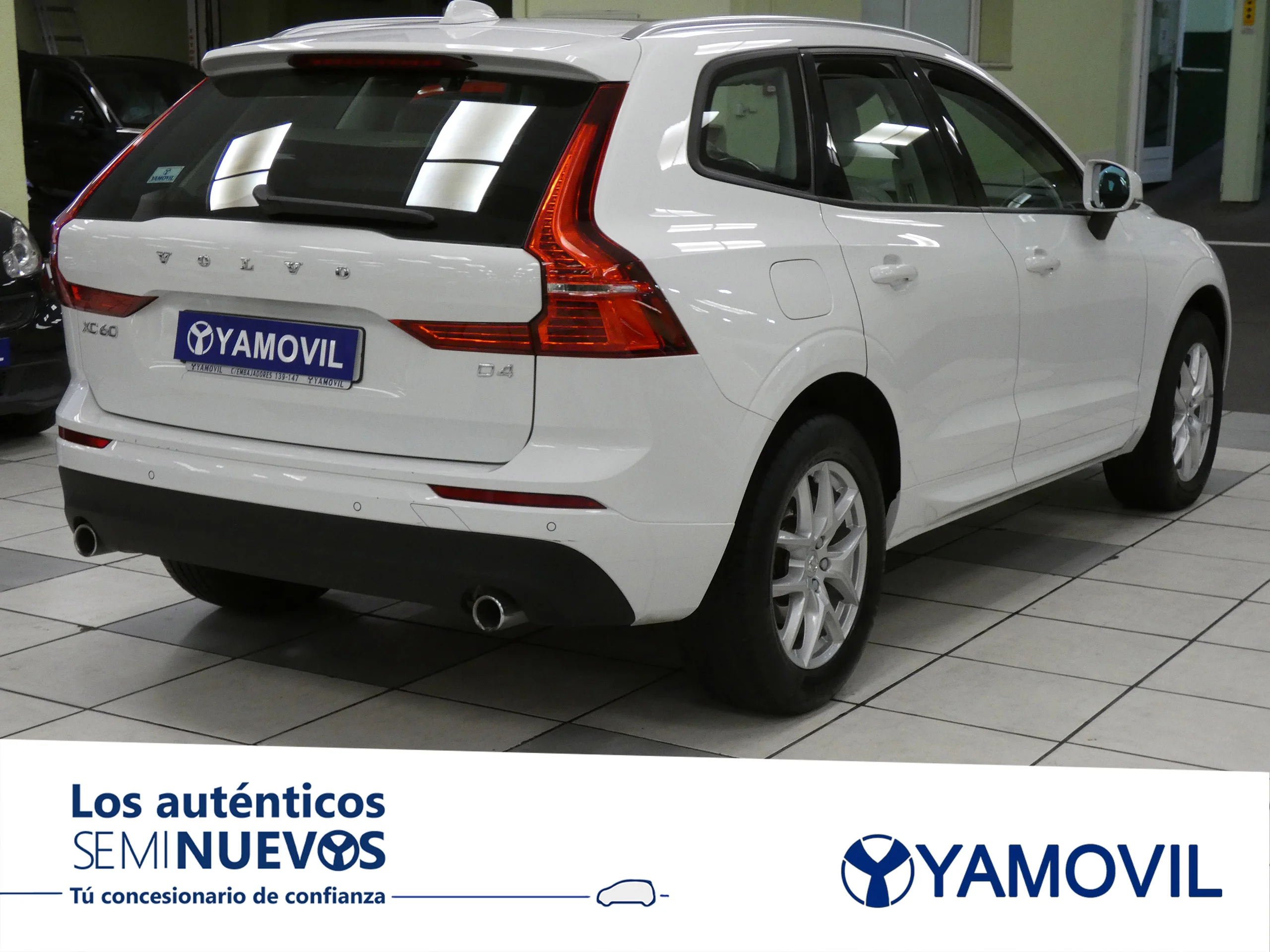 Volvo XC 60 2.0 D4 MOMENTUM 5P - Foto 4