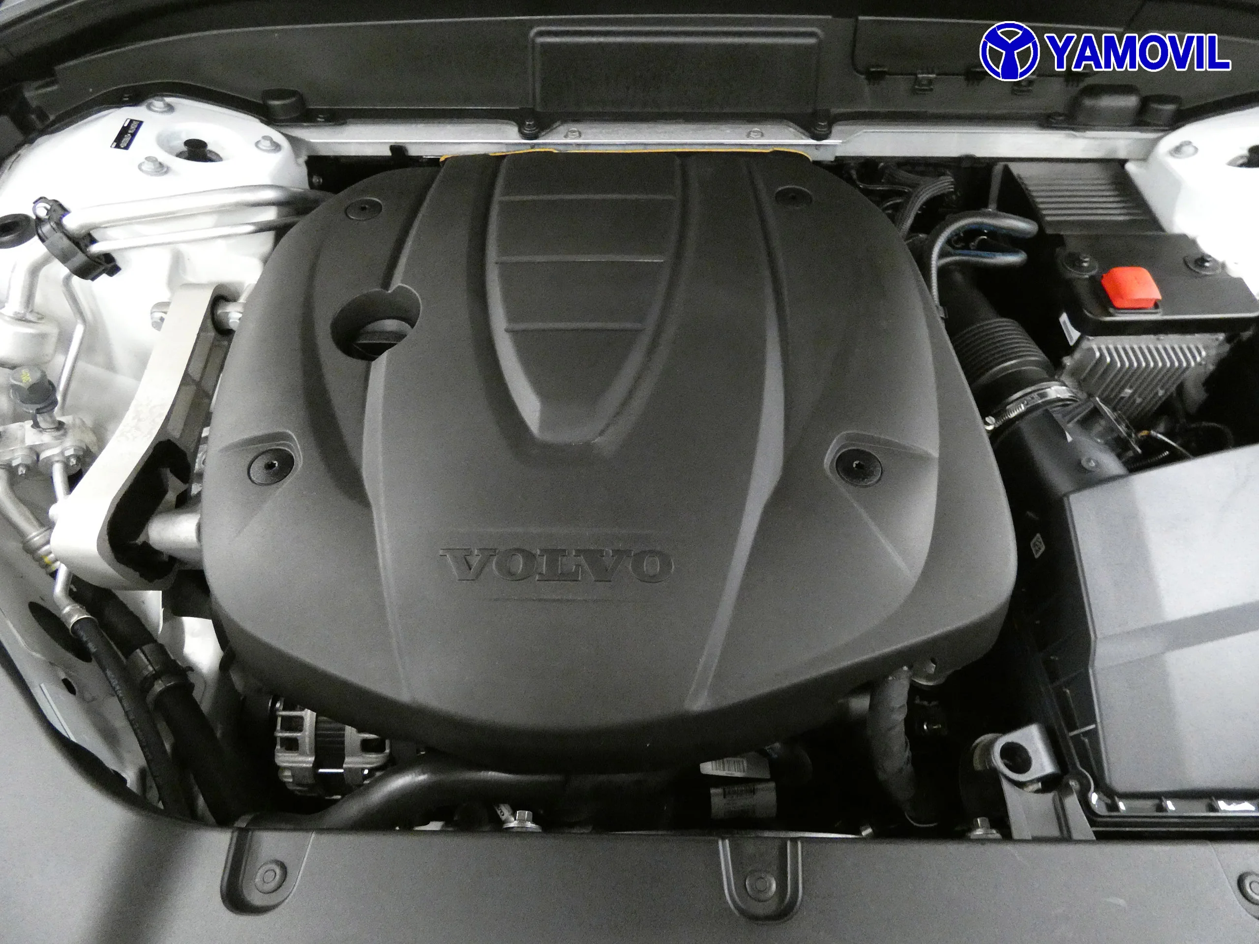 Volvo XC 60 2.0 D4 MOMENTUM 5P - Foto 8