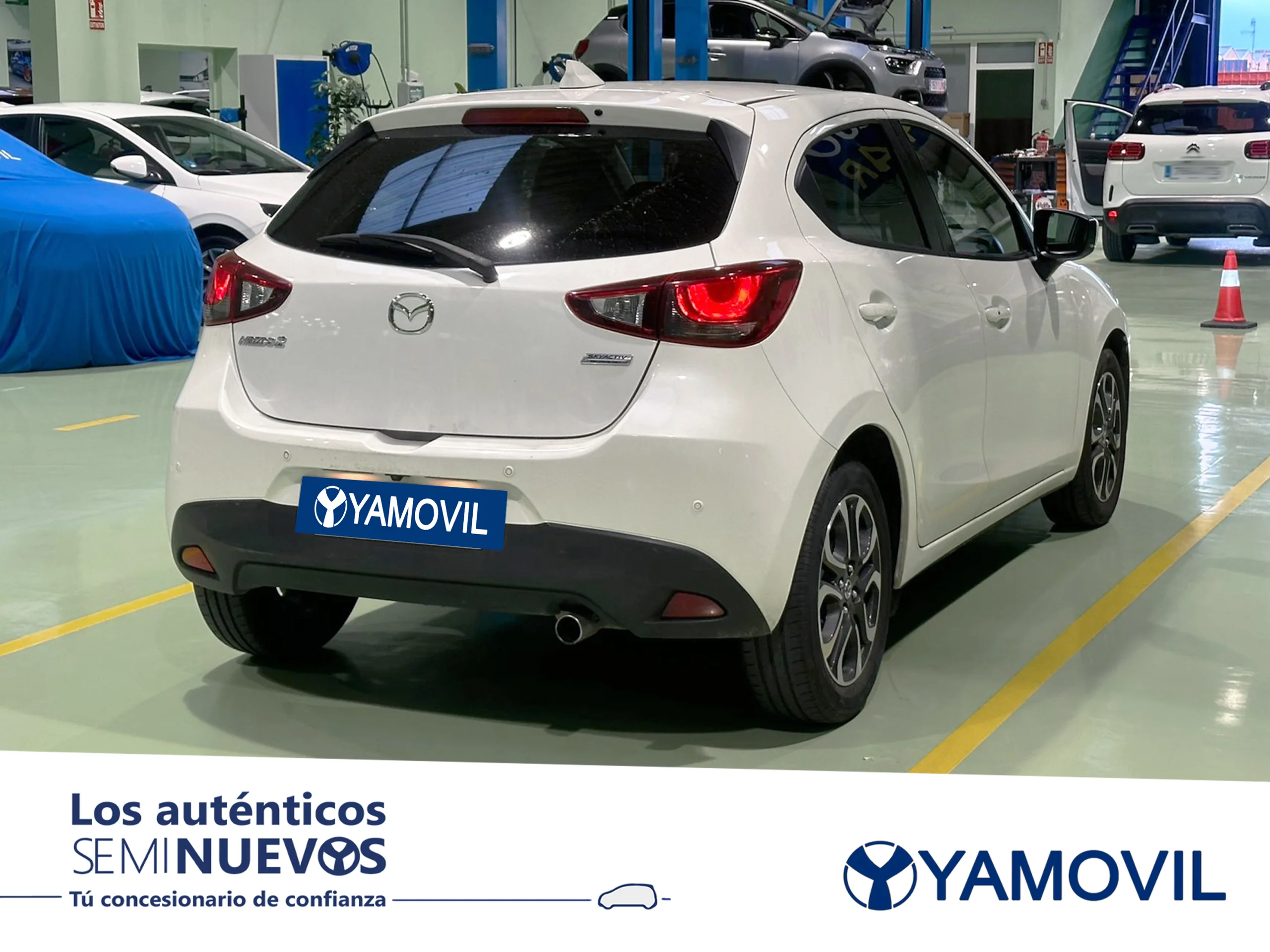 Mazda Mazda 2 1.5 GE Zenith Navy 66 kW (90 CV) - Foto 2