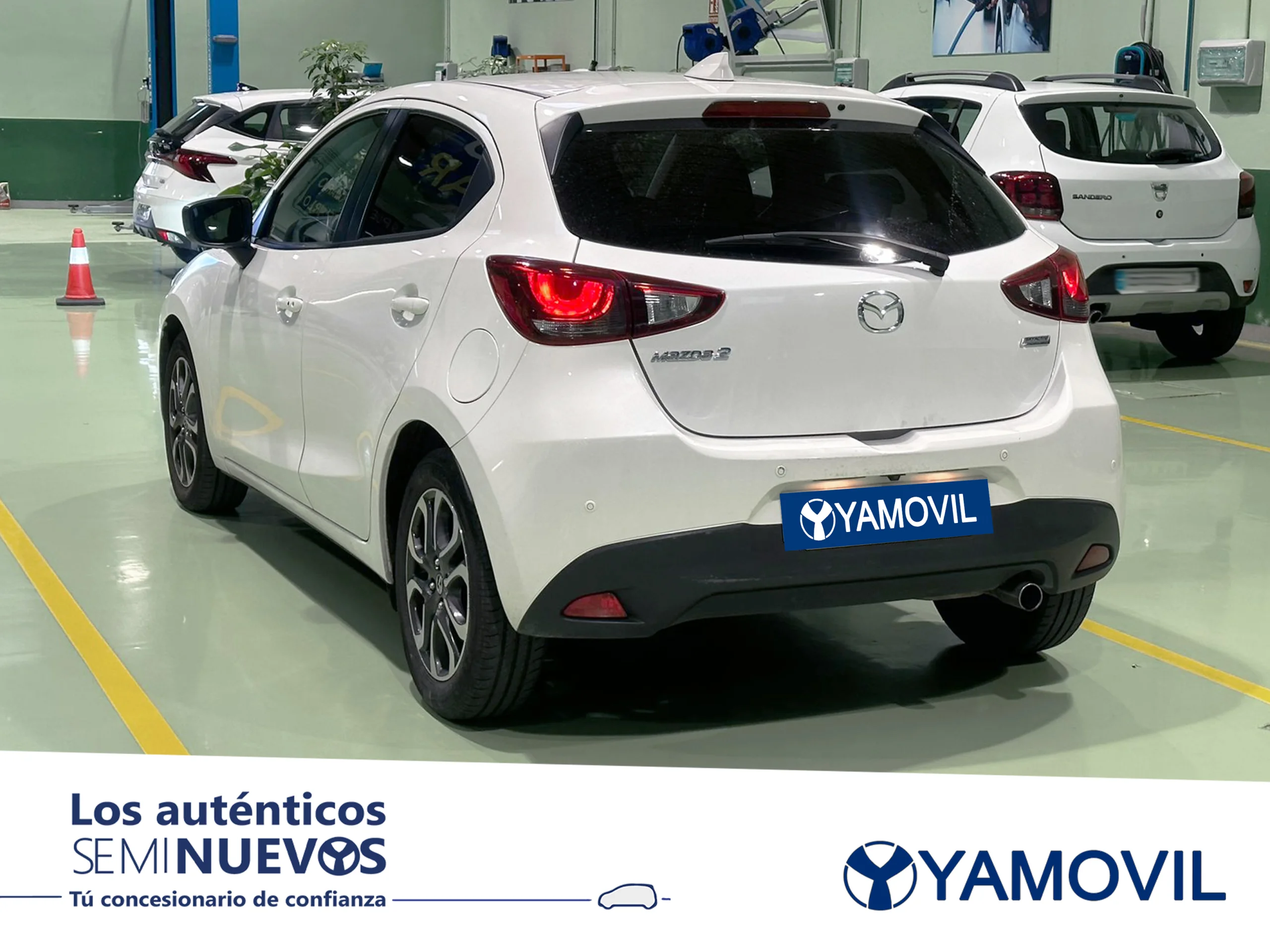 Mazda Mazda 2 1.5 GE Zenith Navy 66 kW (90 CV) - Foto 4