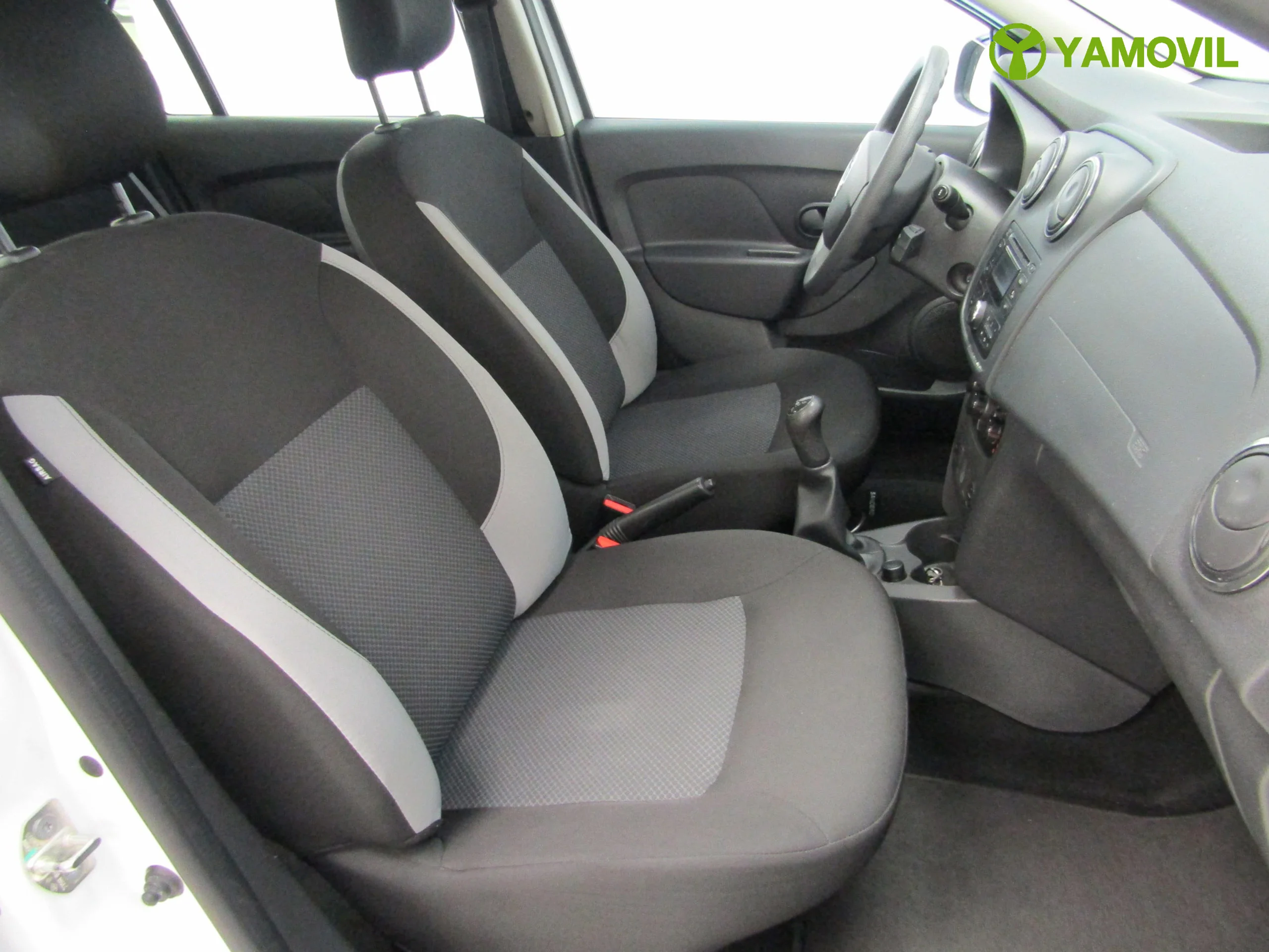 Dacia Logan 1.2 AMBIANCE 75CV MANUAL - Foto 9