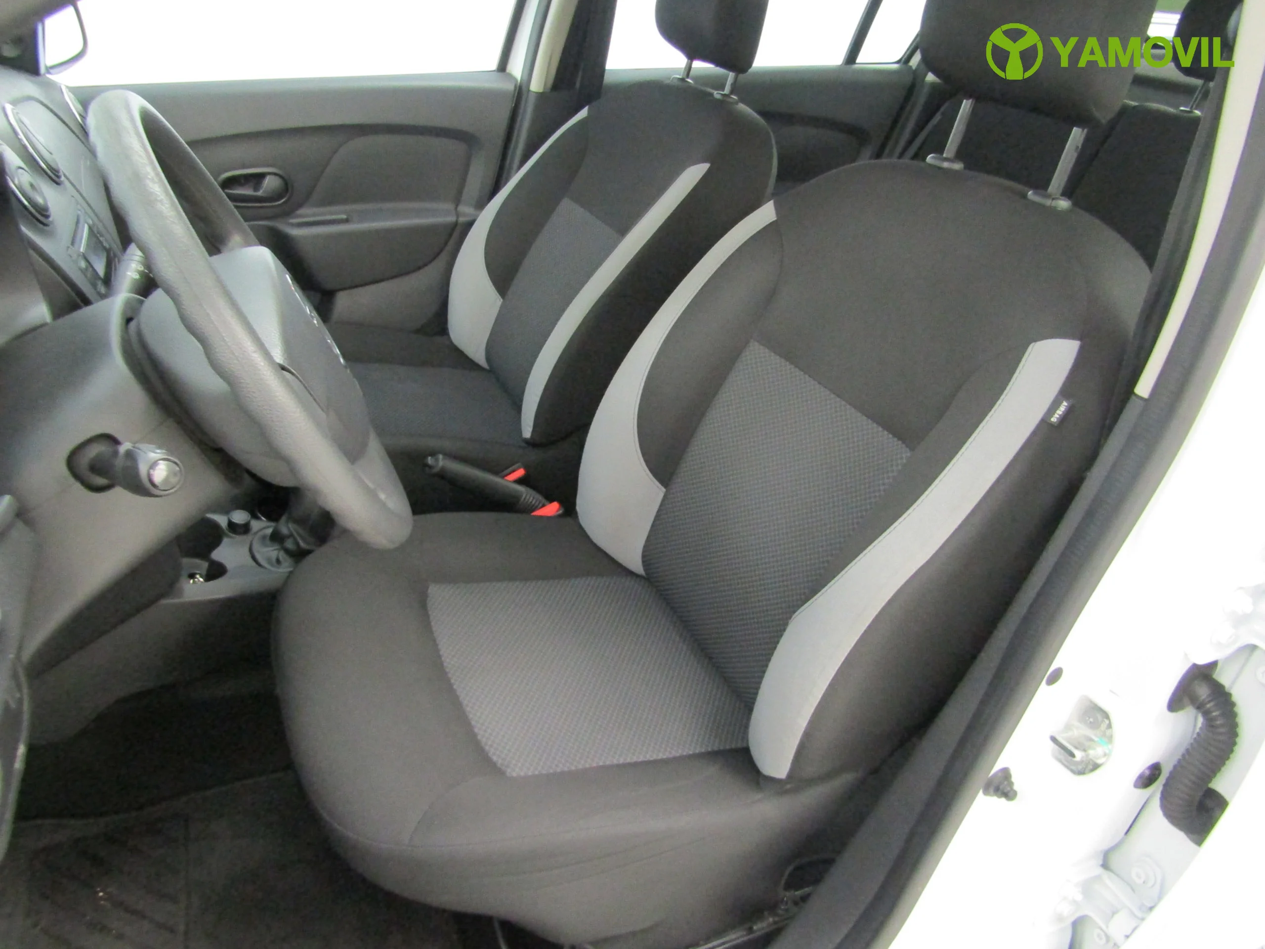 Dacia Logan 1.2 AMBIANCE 75CV MANUAL - Foto 12
