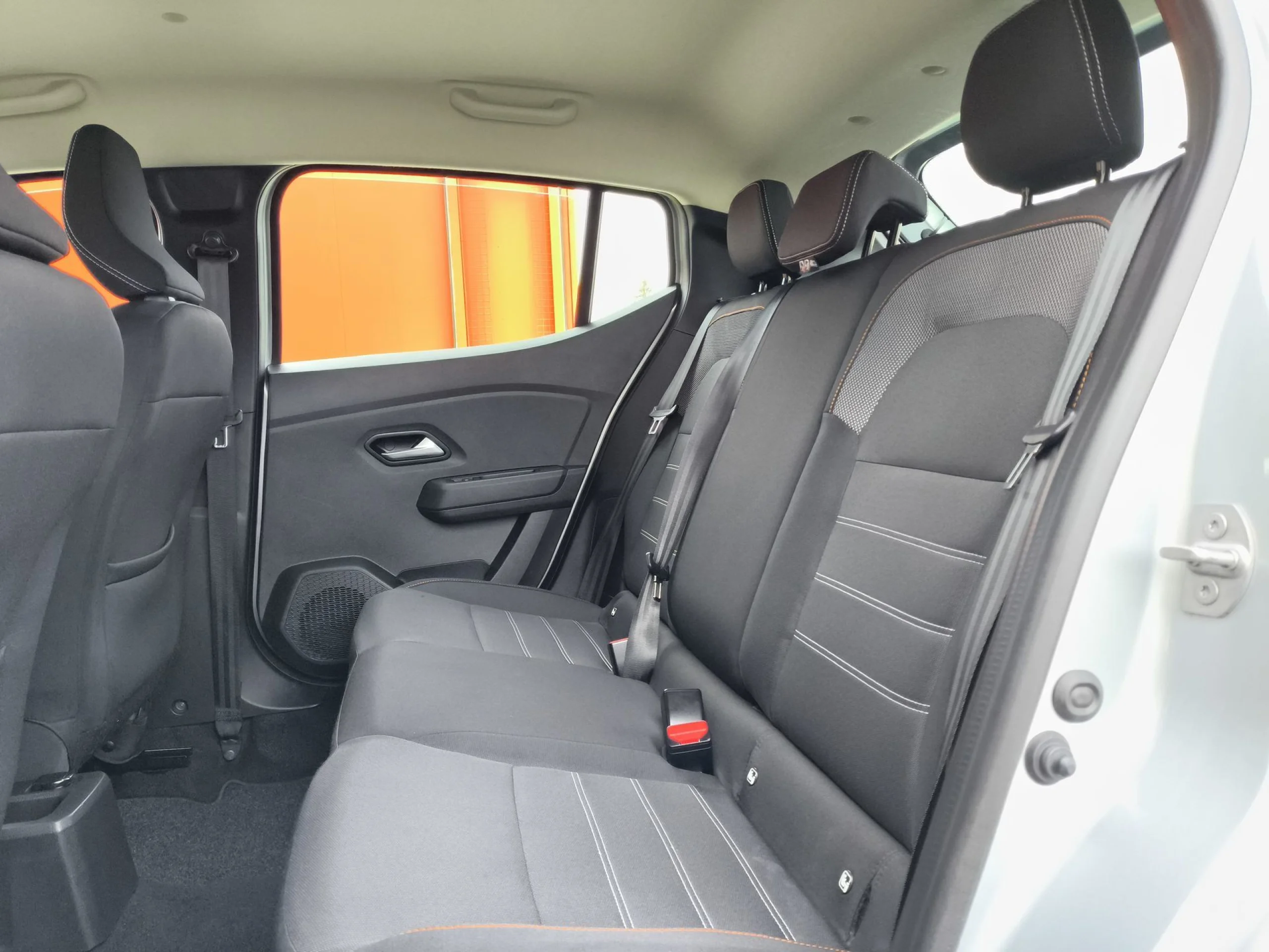 Dacia Sandero Stepway Comfort TCe 67 kW (91 CV) - Foto 19