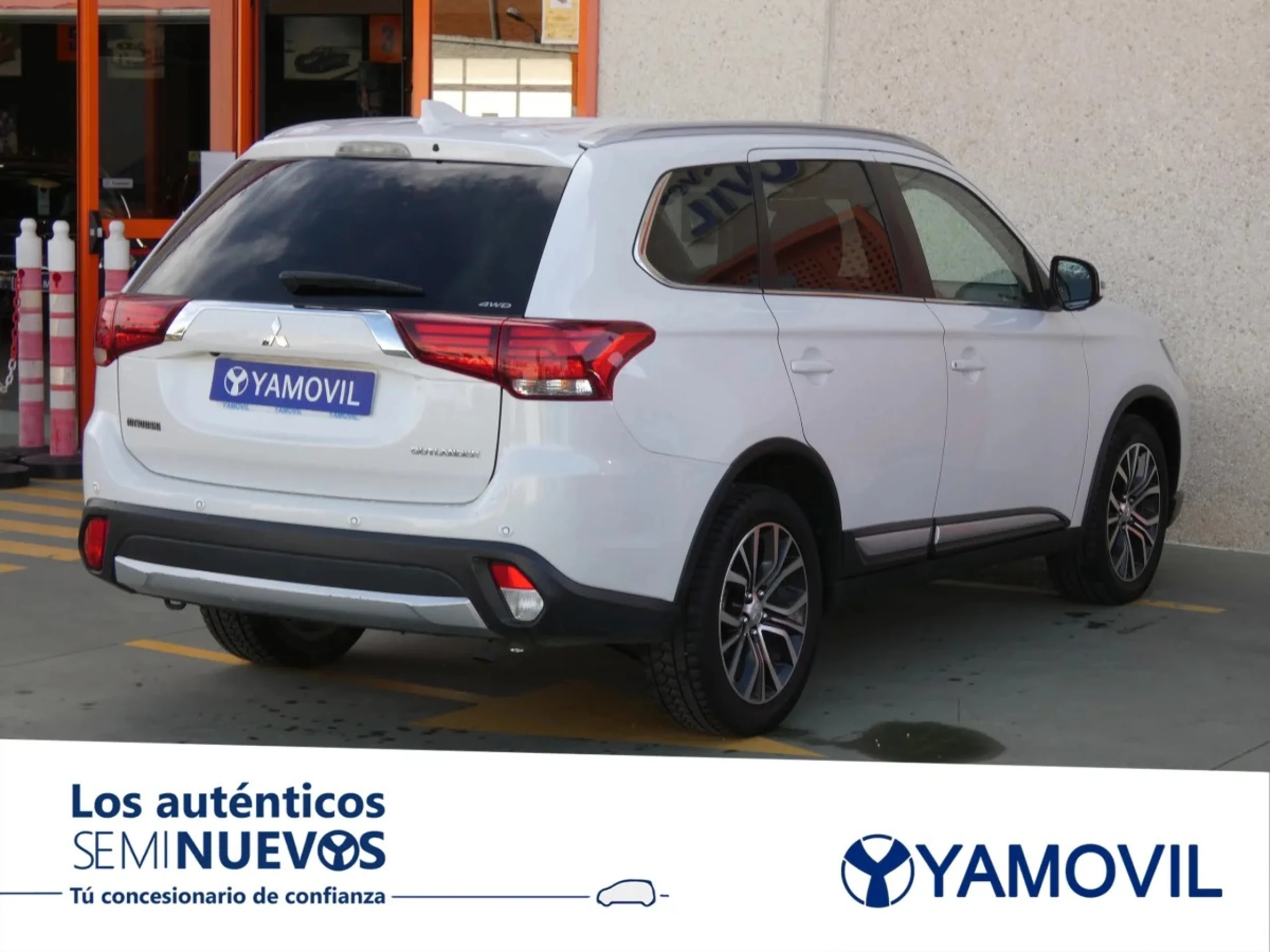 Mitsubishi Outlander 220 DI-D Kaiteki 4WD Auto 110 kW (150 CV) - Foto 4