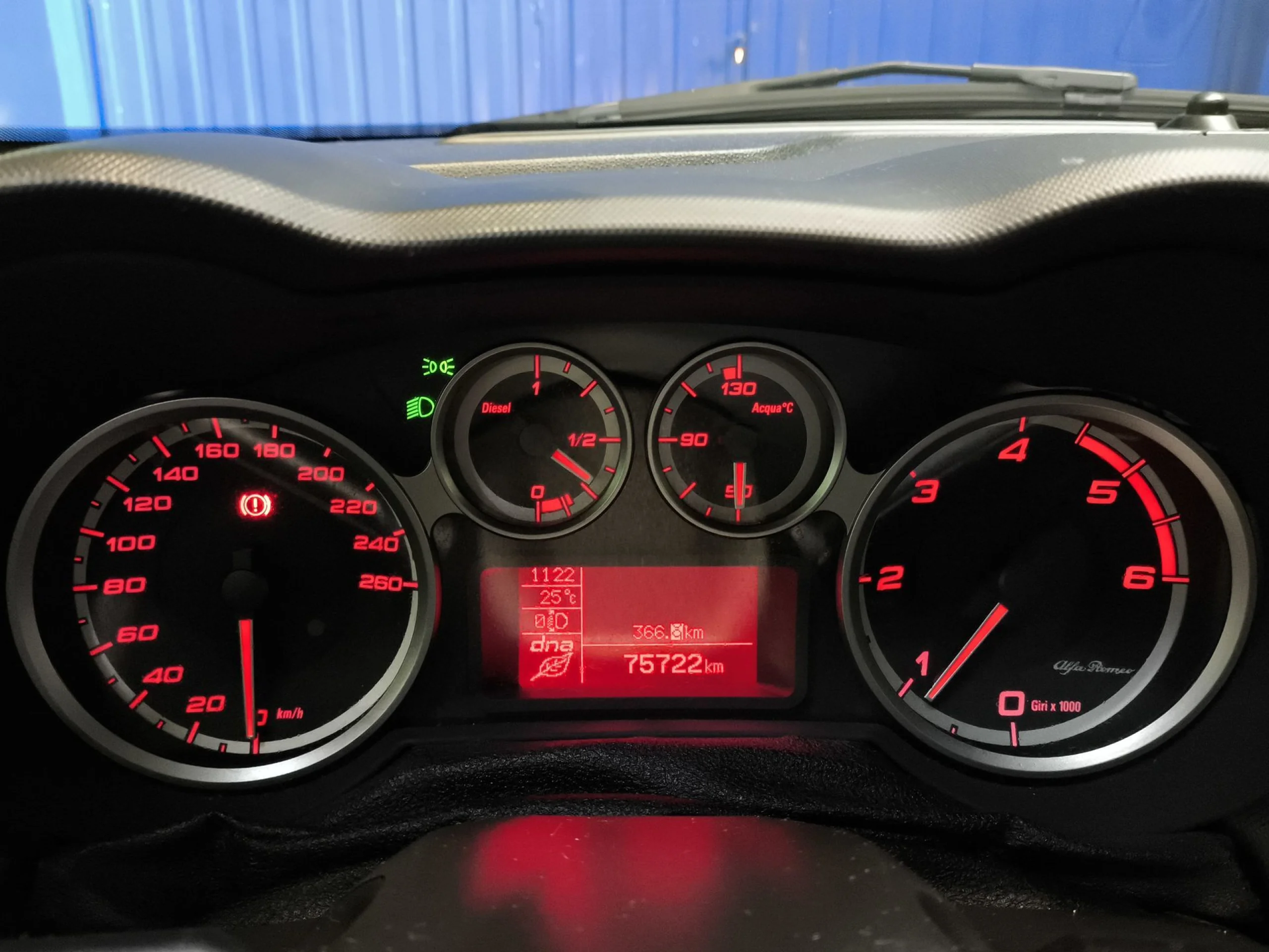 Alfa Romeo MiTo 1.3 JTDm MiTo SANDS 70 kW (95 CV) - Foto 12