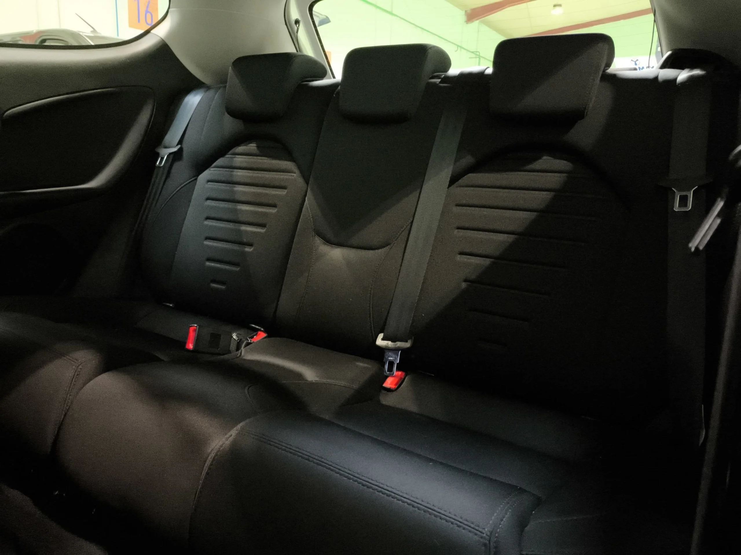 Alfa Romeo MiTo 1.3 JTDm MiTo SANDS 70 kW (95 CV) - Foto 18
